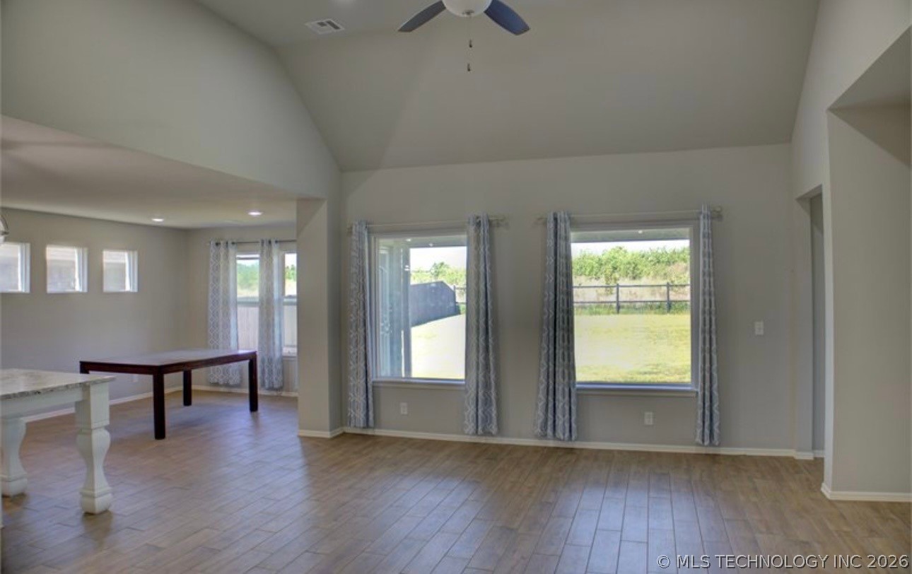 7012 S Elder Avenue Property Photo 37