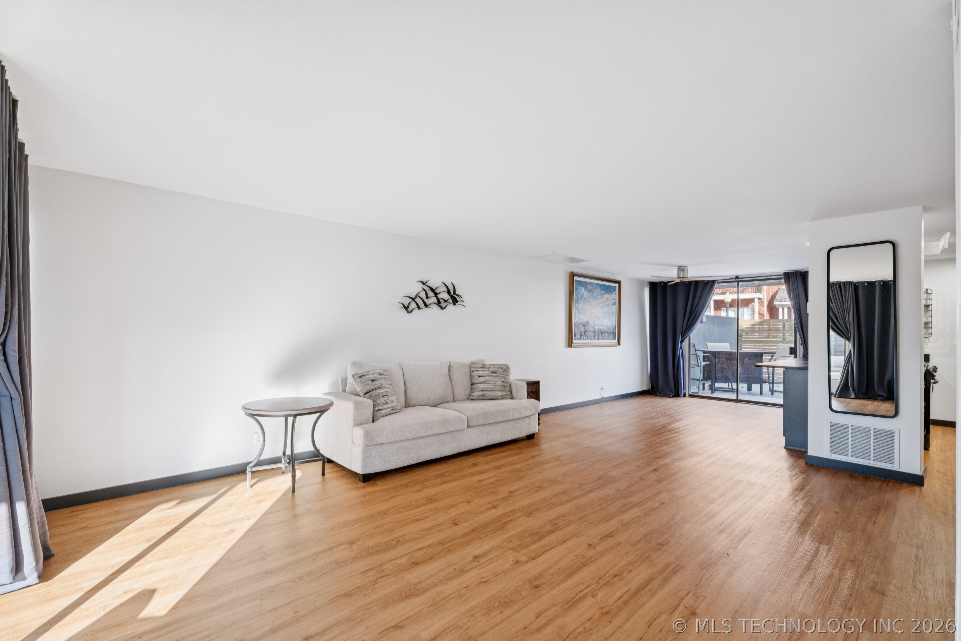 410 W 7th Street 244 Property Photo 6