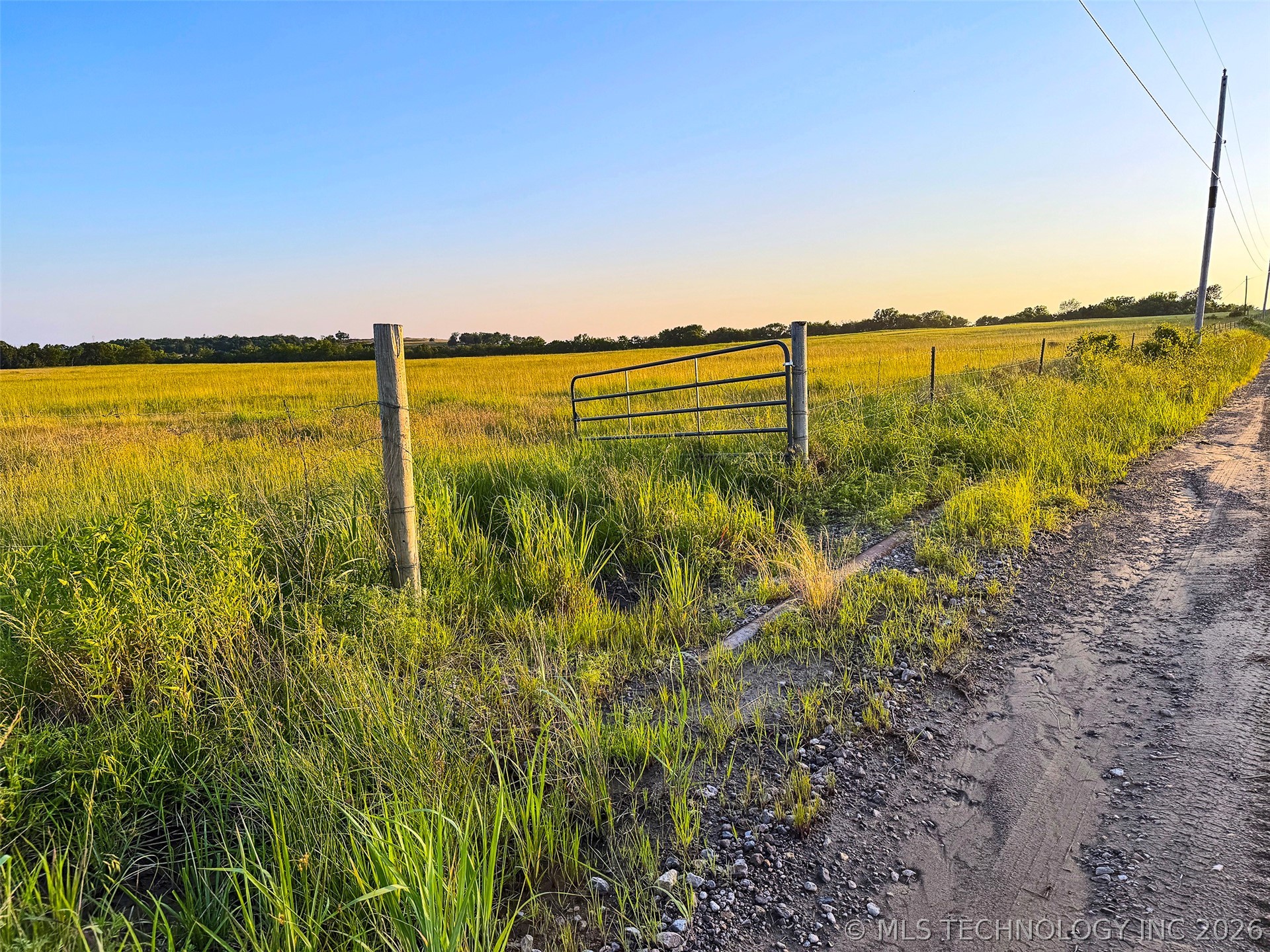 6 E 260 Road Property Photo 5