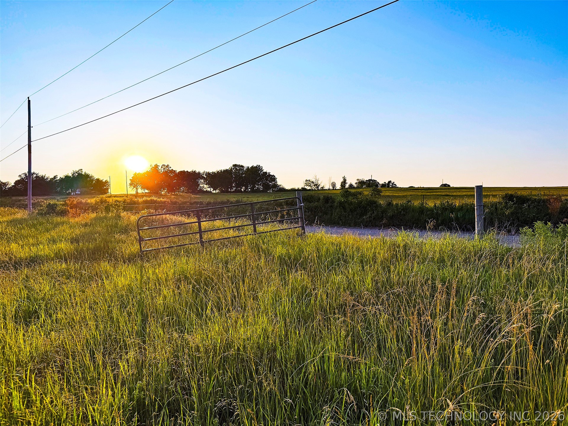 6 E 260 Road Property Photo 6