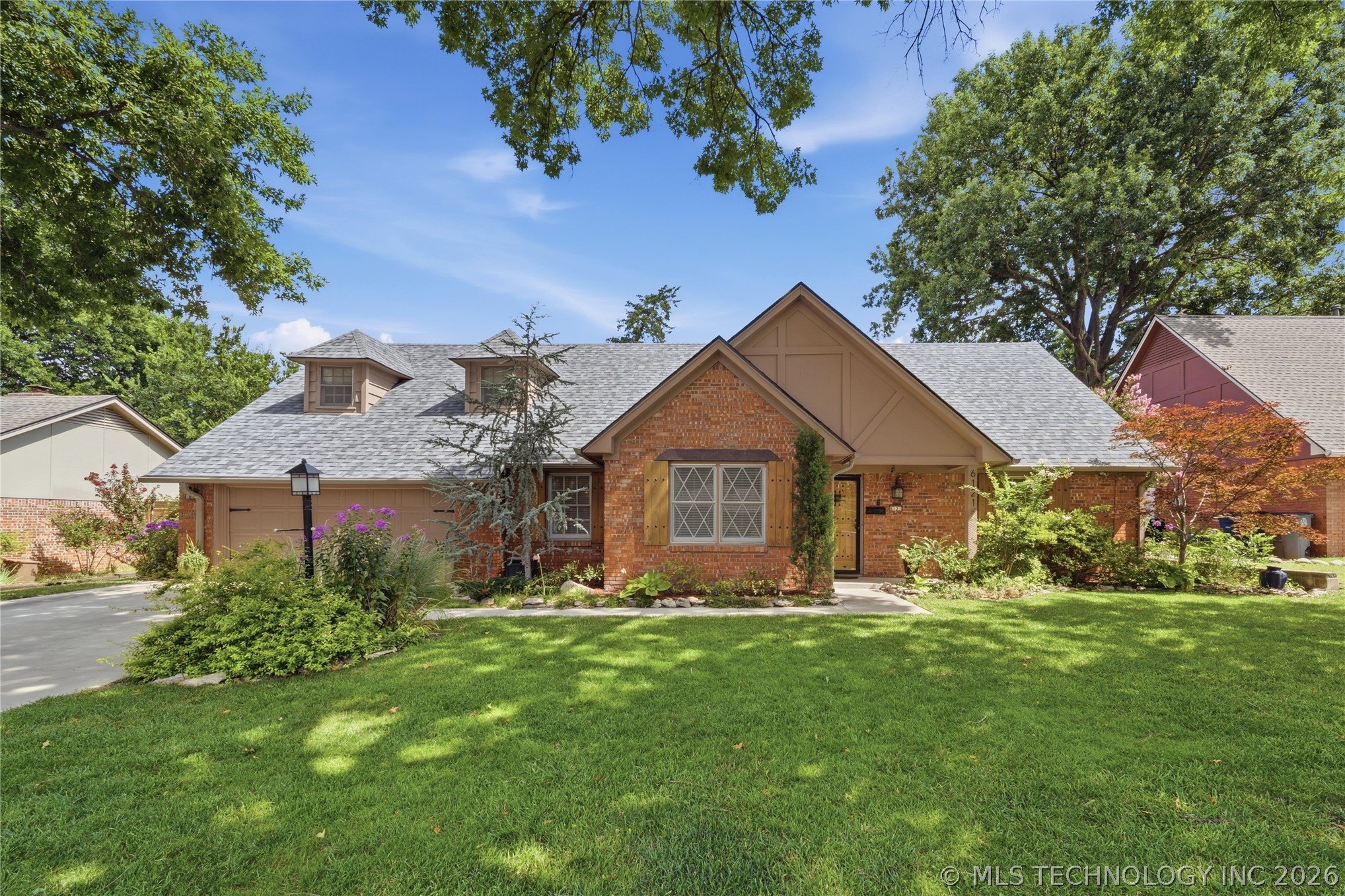 6121 E 52nd Place Property Photo 1