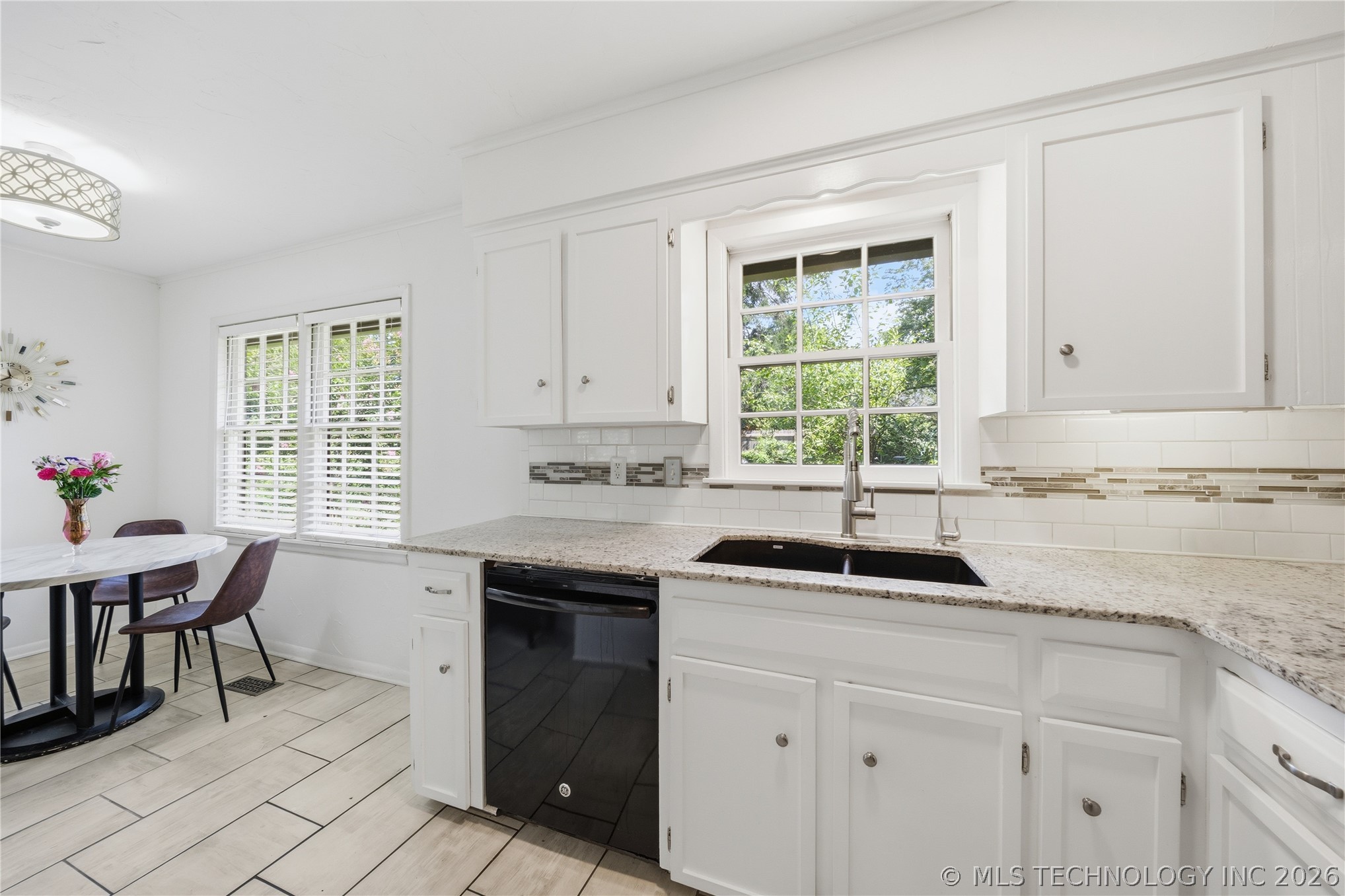 6121 E 52nd Place Property Photo 11