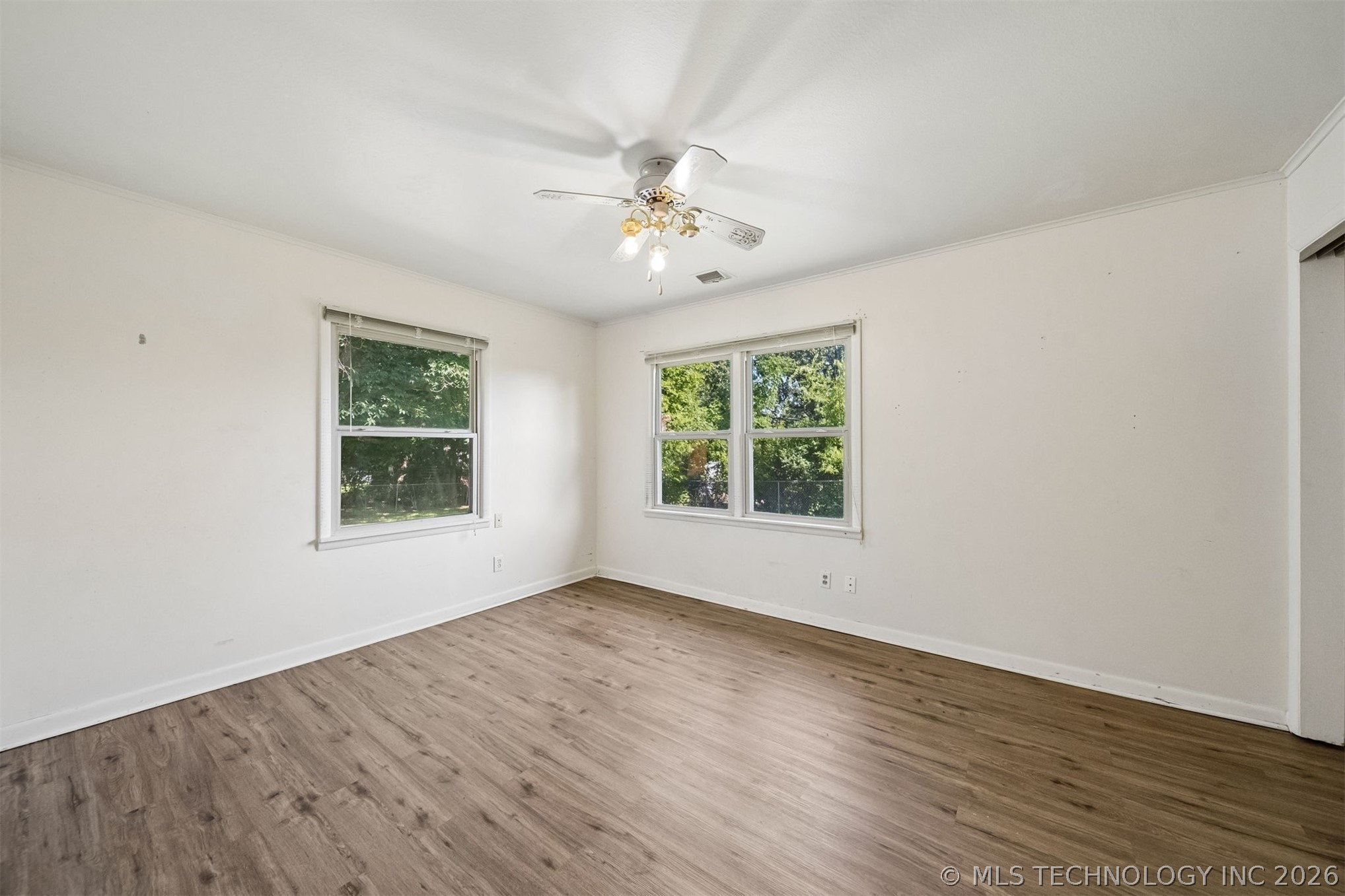 102 S Country Club Road Property Photo 17