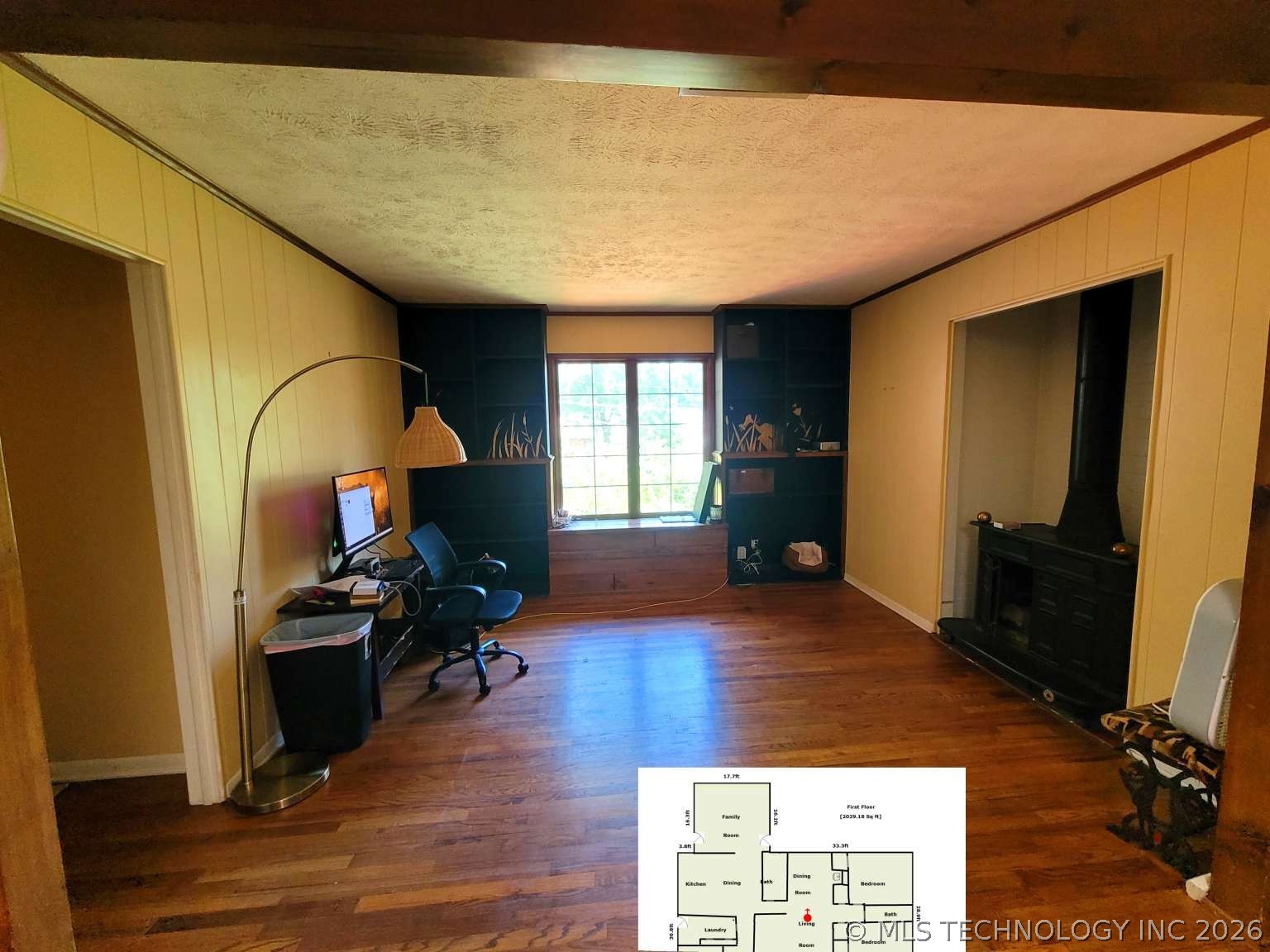 926 E 13th Street Property Photo 6