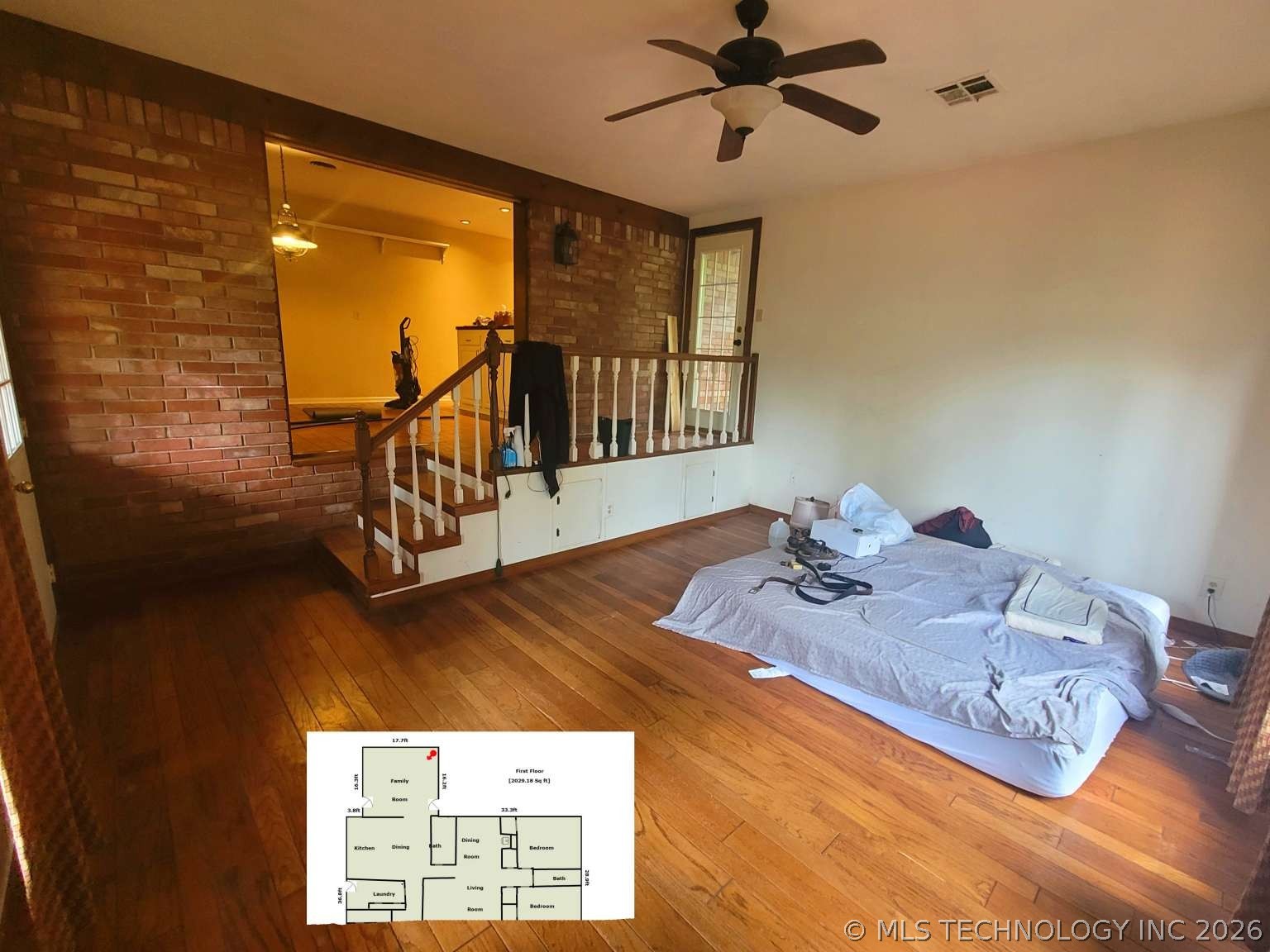 926 E 13th Street Property Photo 18