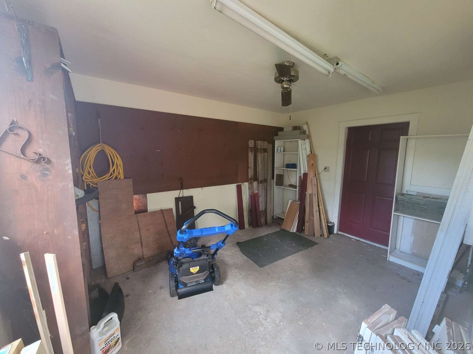 926 E 13th Street Property Photo 33