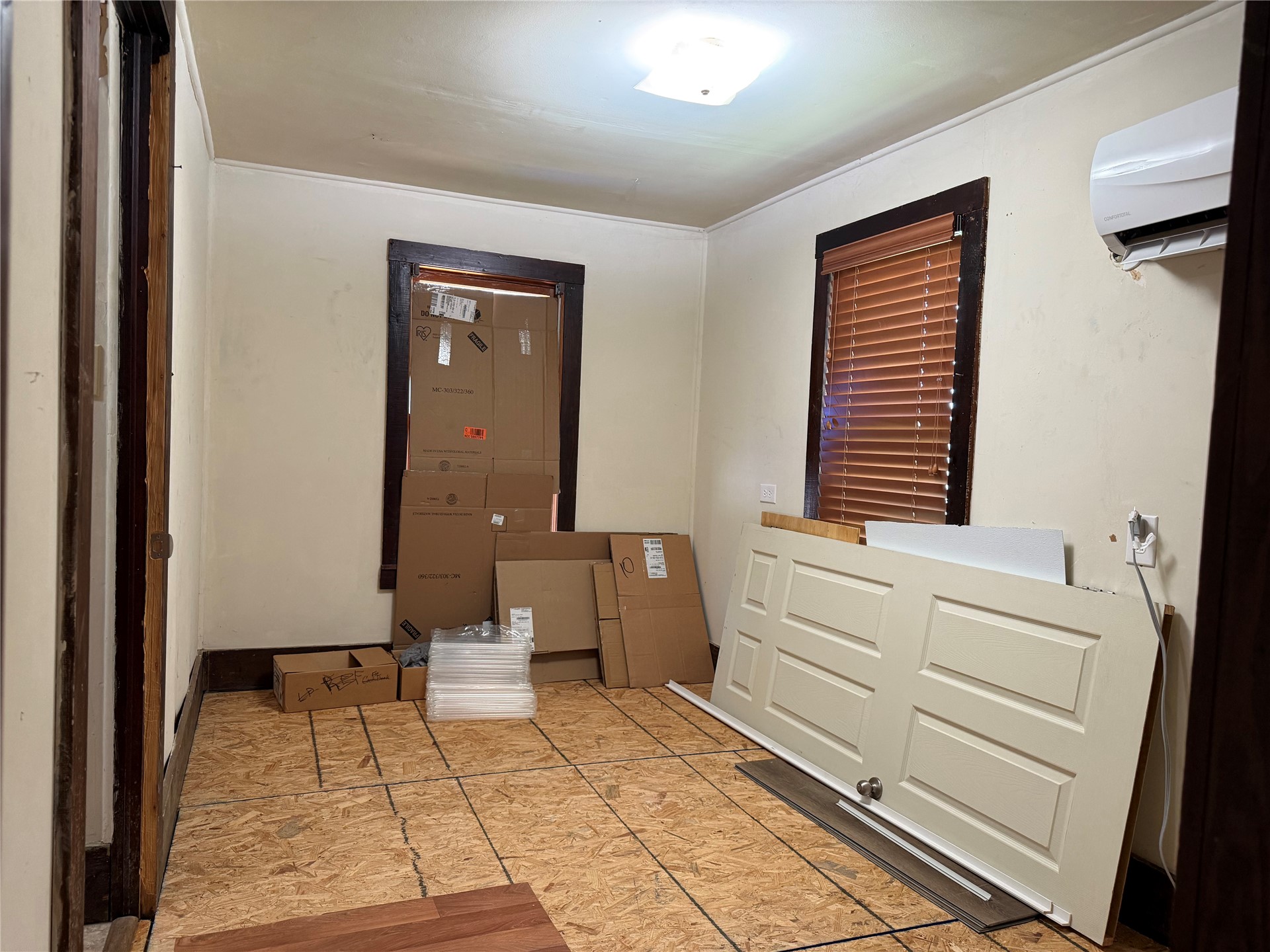 1319 E Modoc Avenue Property Photo 10