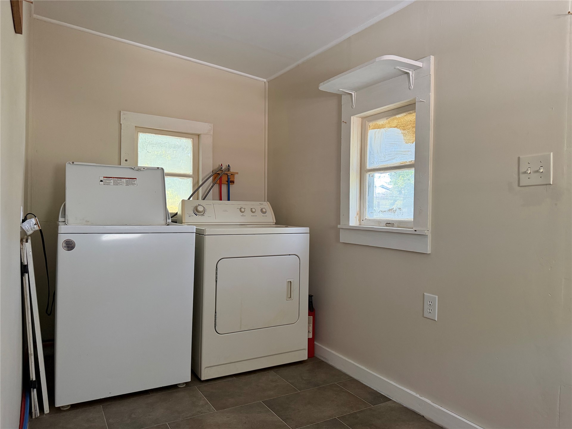 1319 E Modoc Avenue Property Photo 16