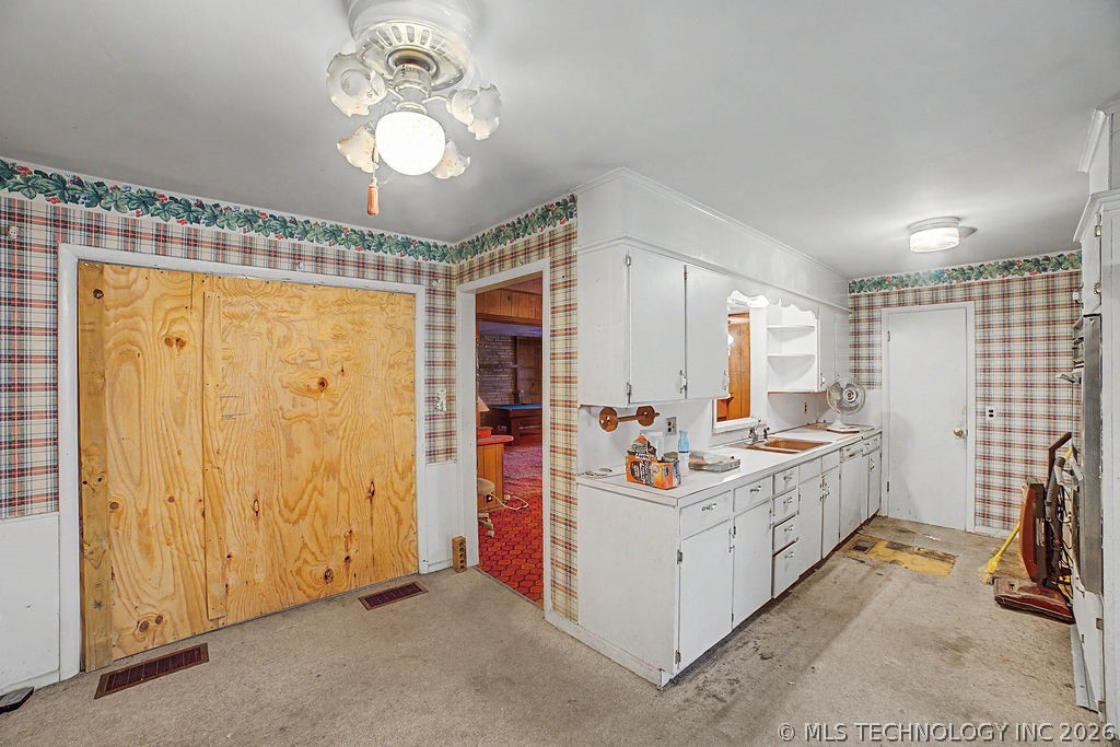 13202 E 6th Street Property Photo 9