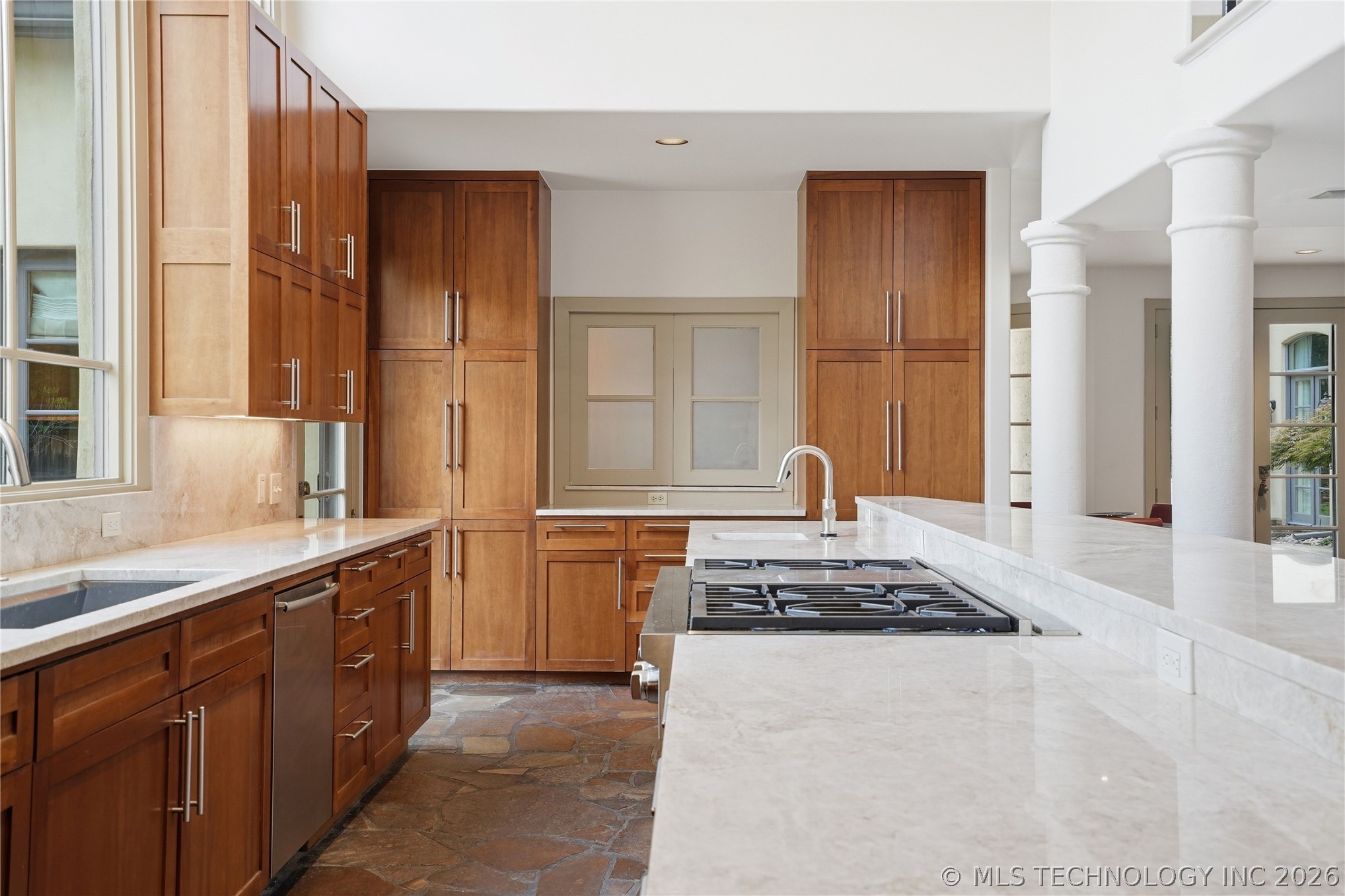 3729 S Atlanta Place Property Photo 15