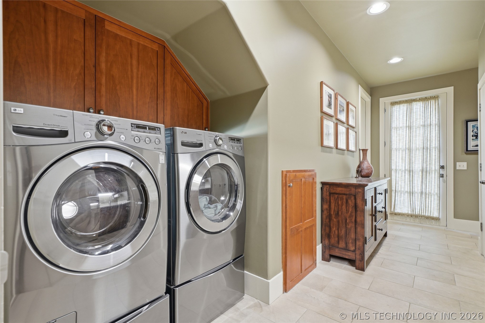 3729 S Atlanta Place Property Photo 30