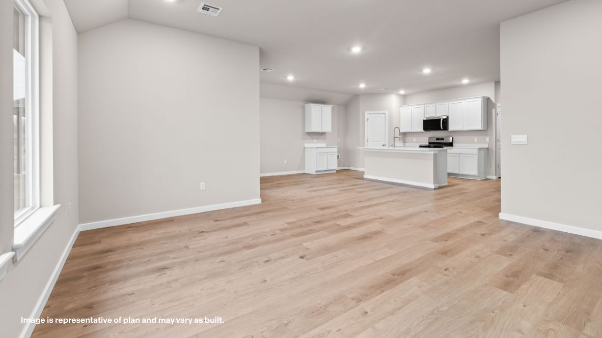 2102 E Toledo Street Property Photo 5