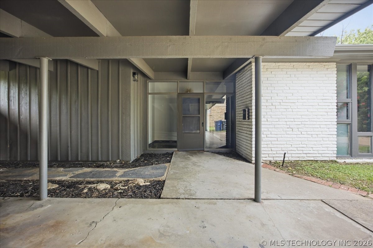 4217 S Darlington Place Property Photo 6