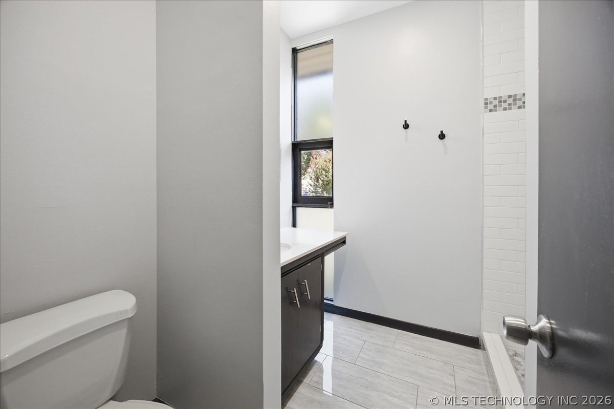 4217 S Darlington Place Property Photo 14