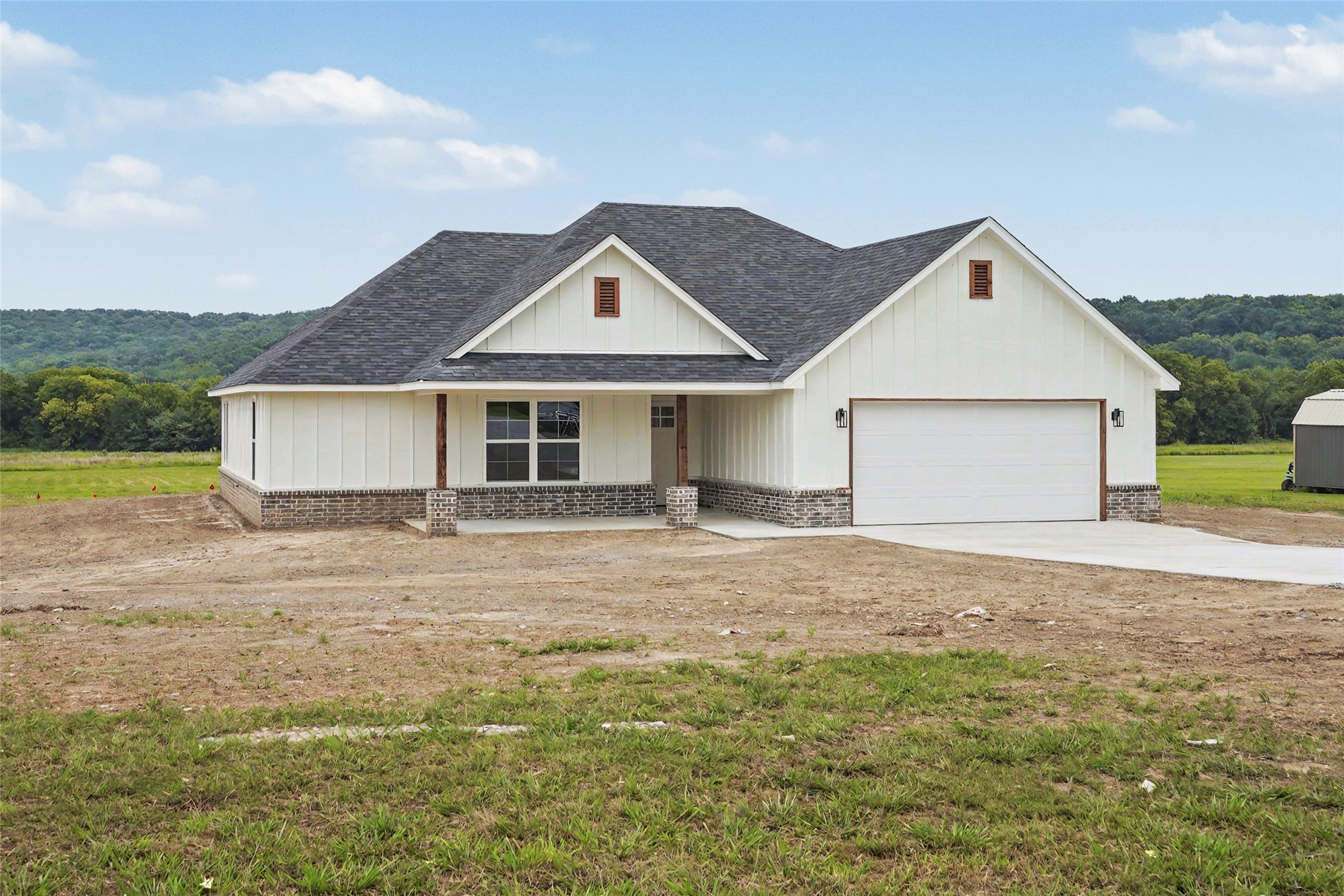 1445 S 4260 Road Property Photo 2