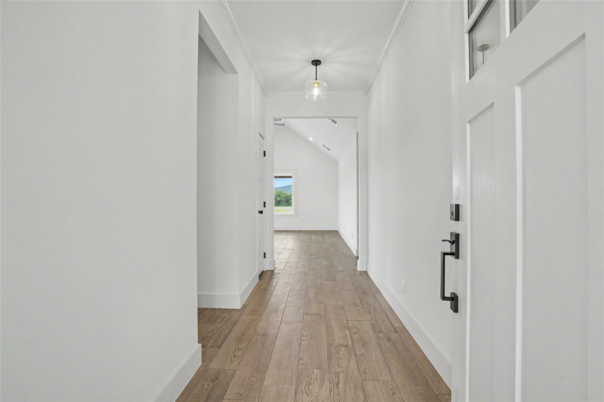 1445 S 4260 Road Property Photo 3