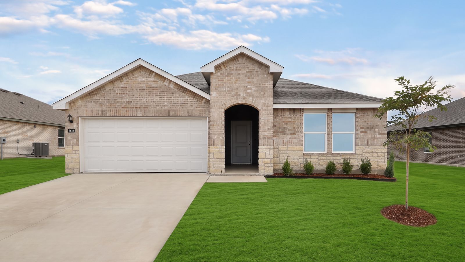 2014 E Toledo Street Property Photo 1