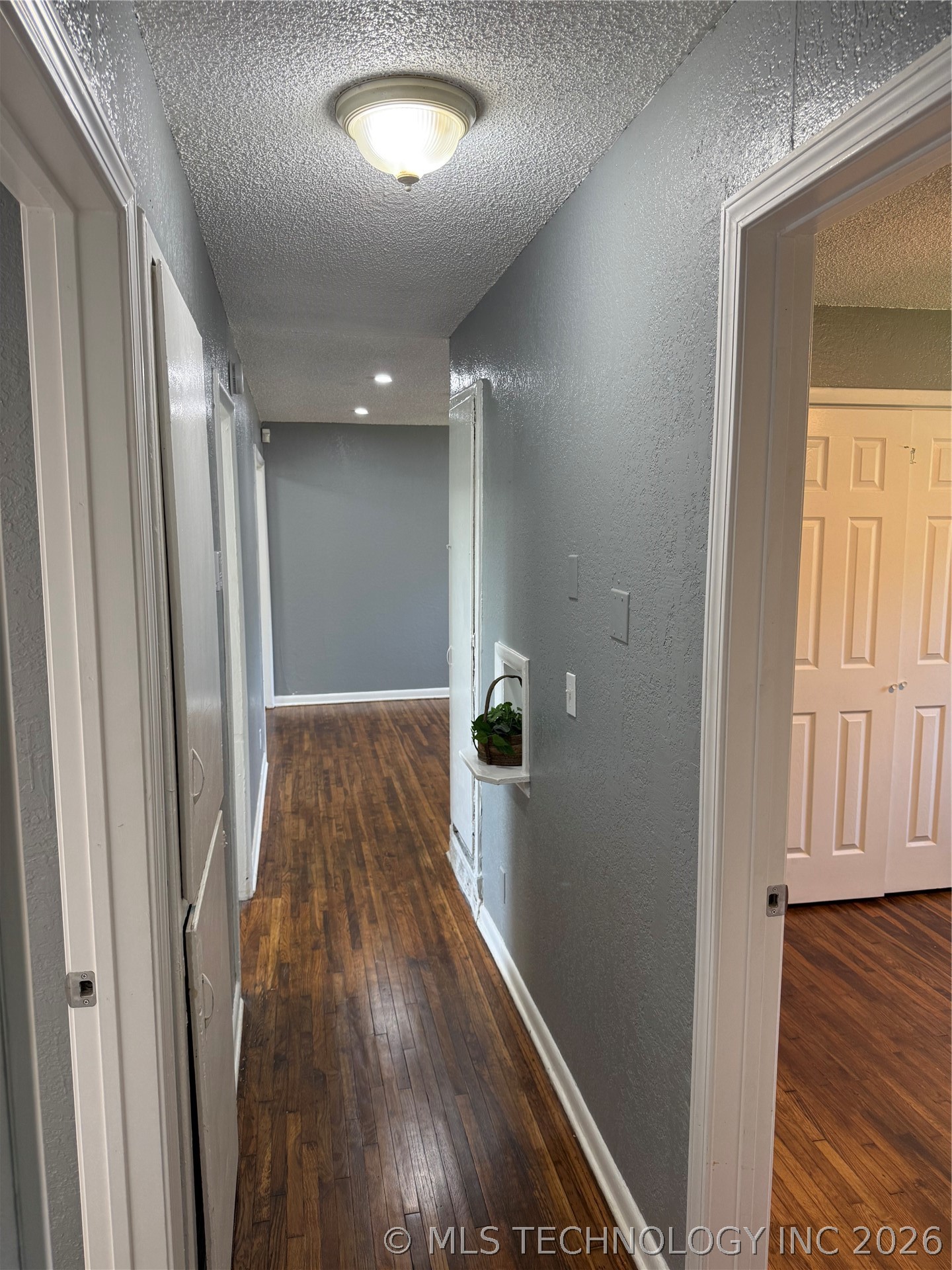 604 E 54th Street N Property Photo 22