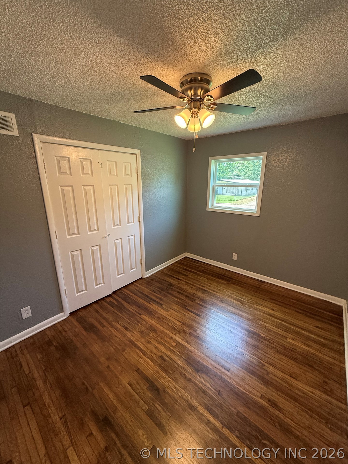 604 E 54th Street N Property Photo 28
