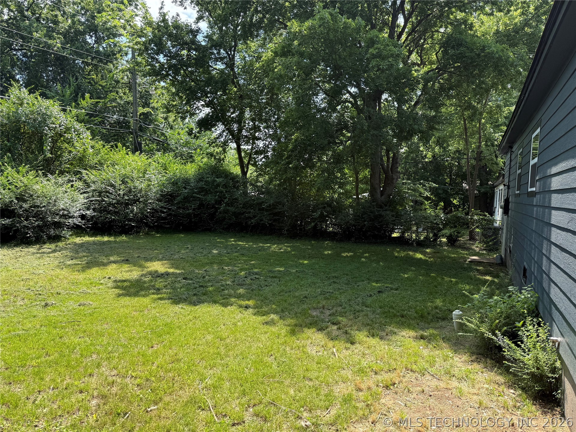 604 E 54th Street N Property Photo 38