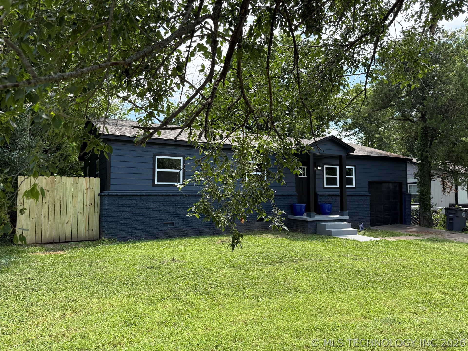 604 E 54th Street N Property Photo 42