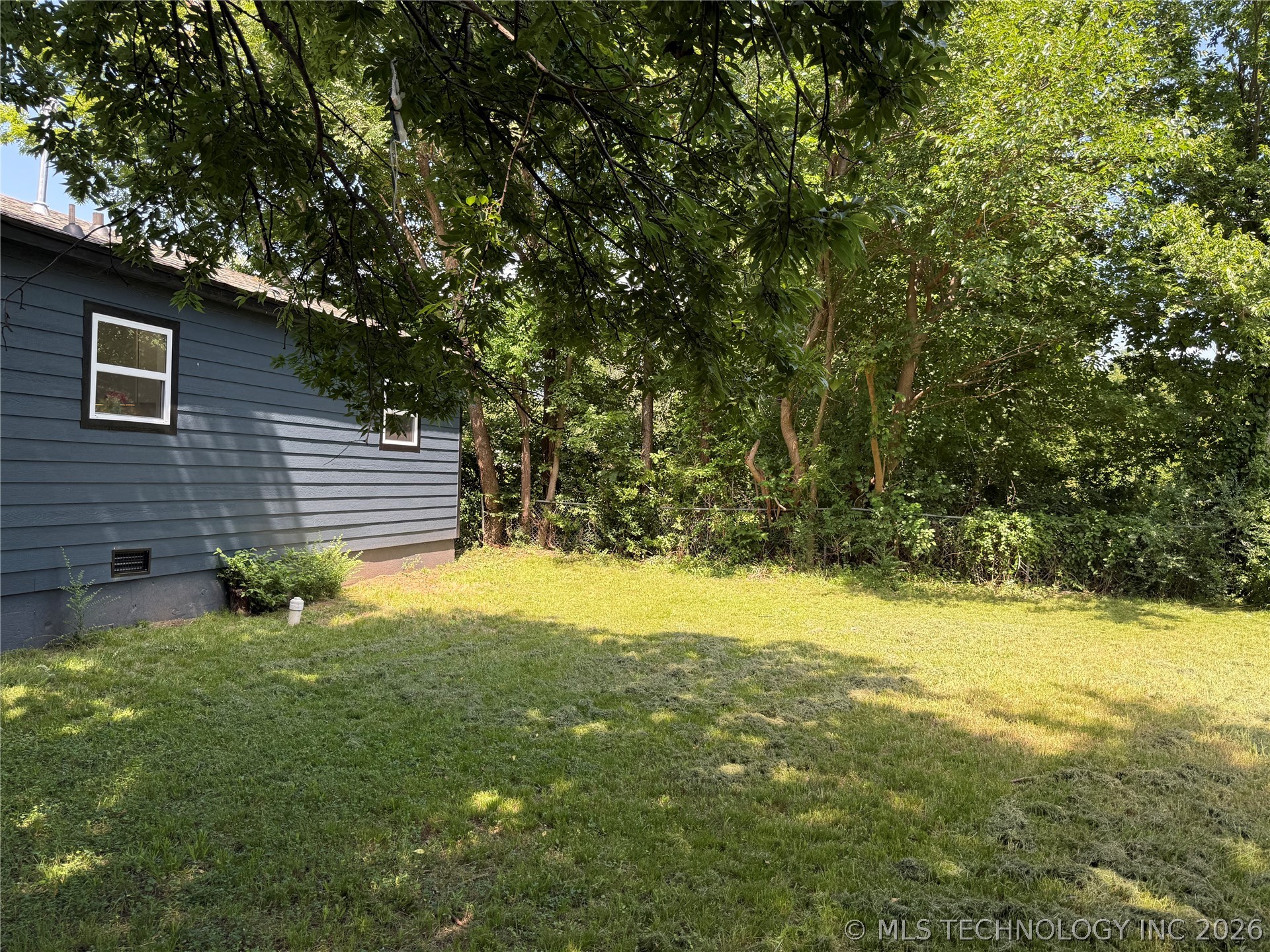604 E 54th Street N Property Photo 37
