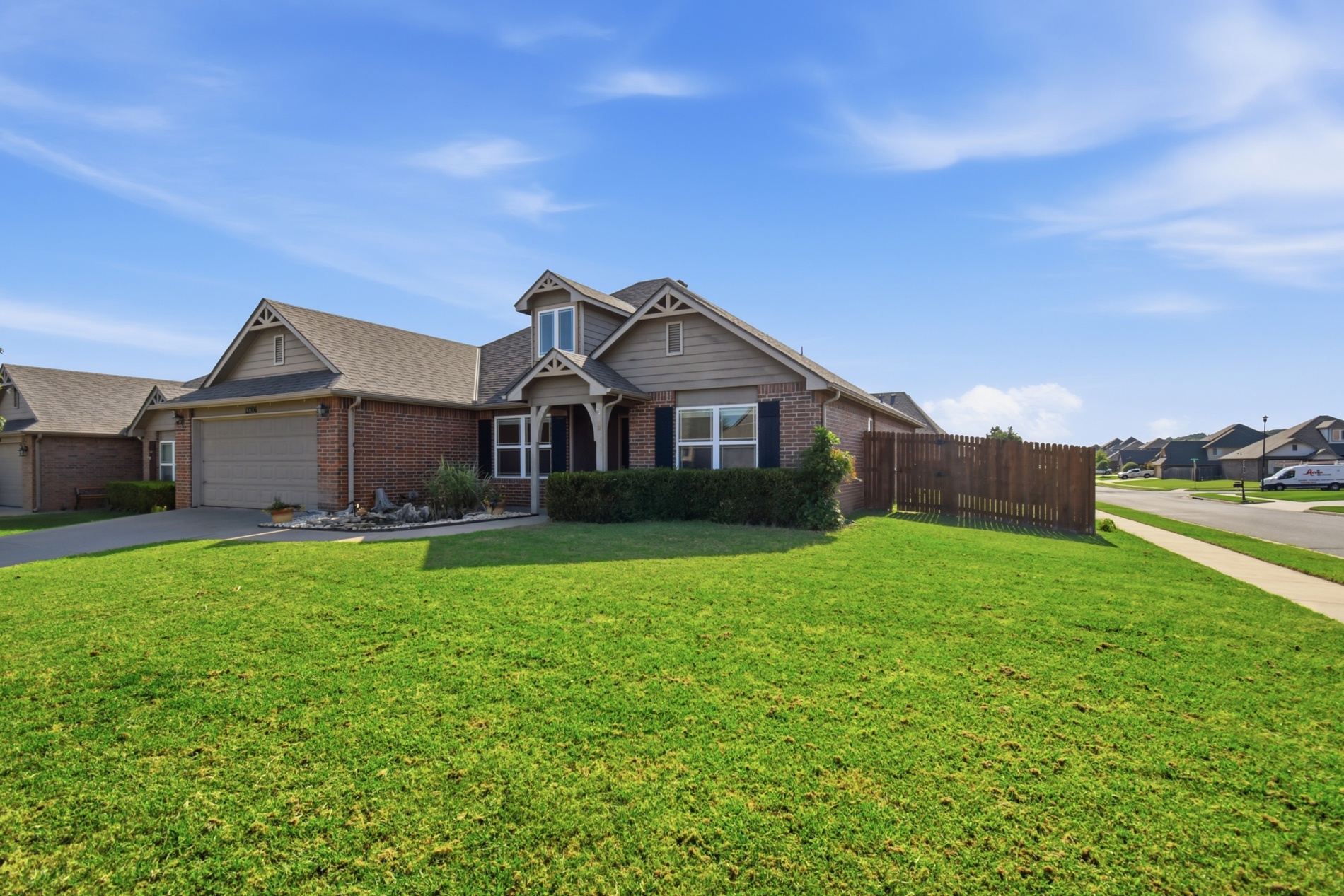 13306 S 21st Court Property Photo 3