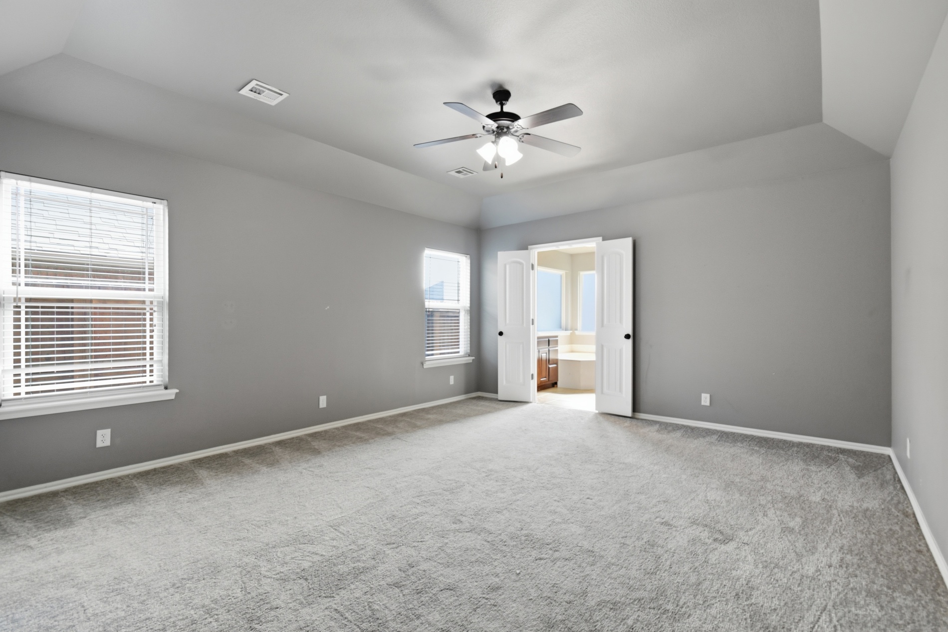 13306 S 21st Court Property Photo 17