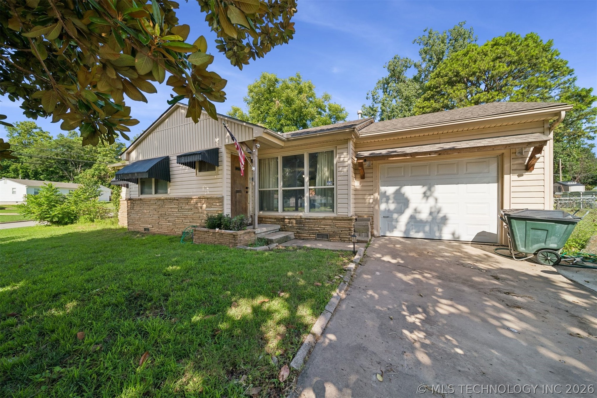 1000 N Maple Avenue