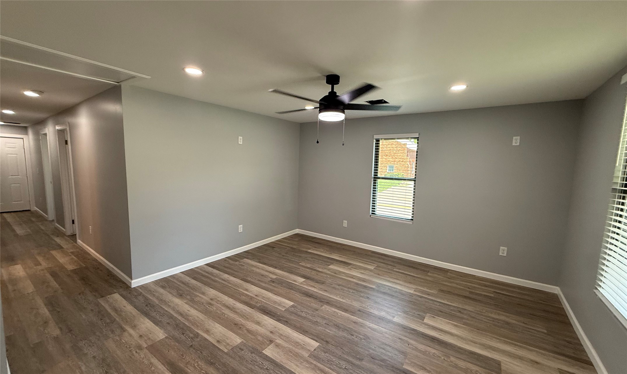 2038 N Quincy Avenue Property Photo 4