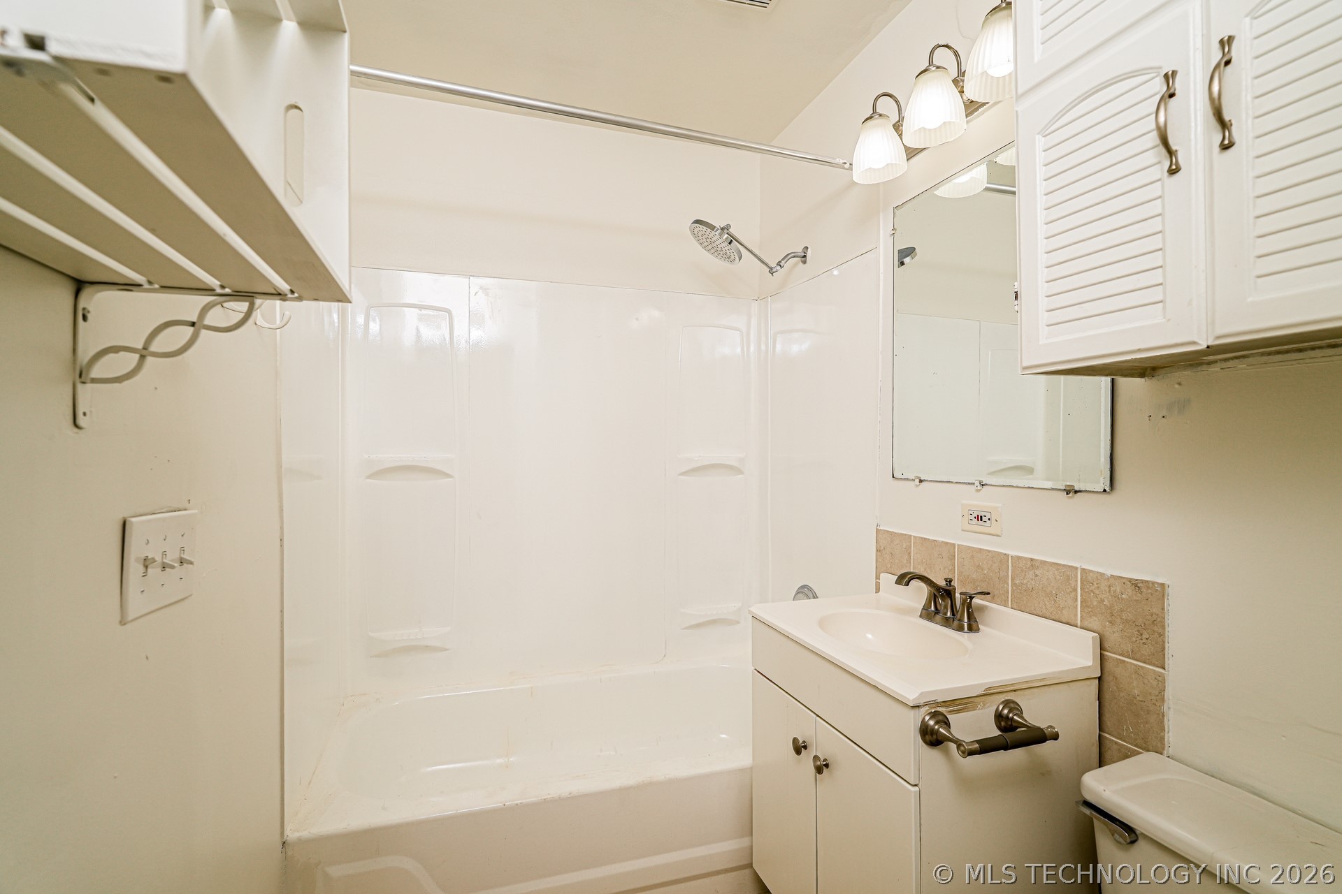 44 S 200th East Avenue Property Photo 15