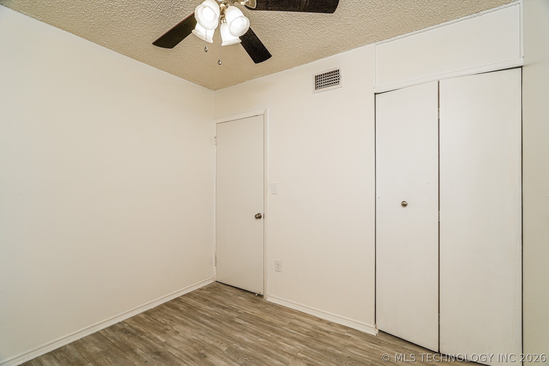 44 S 200th East Avenue Property Photo 16