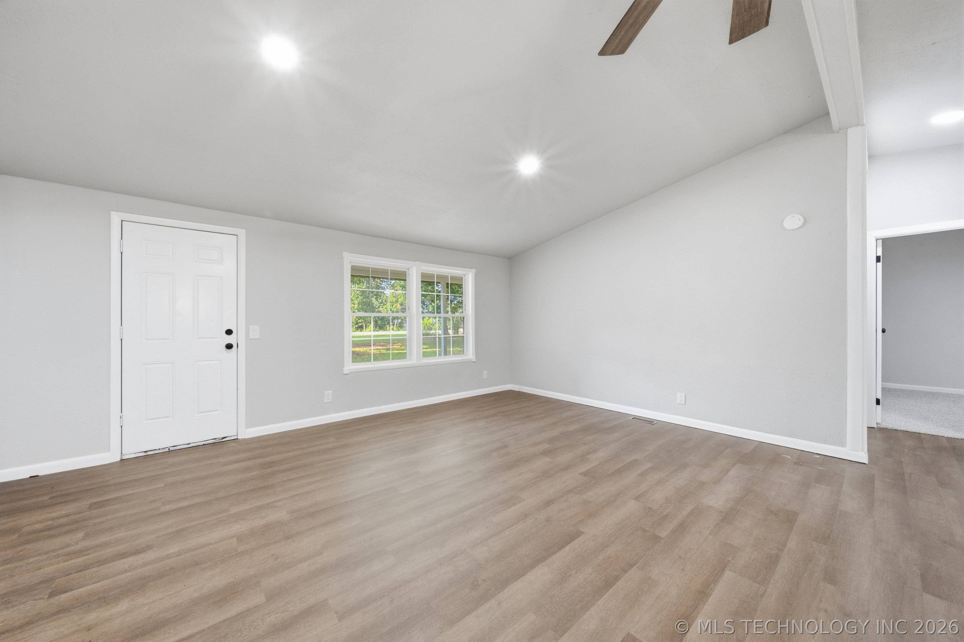 20601 E 440 Road Property Photo 7
