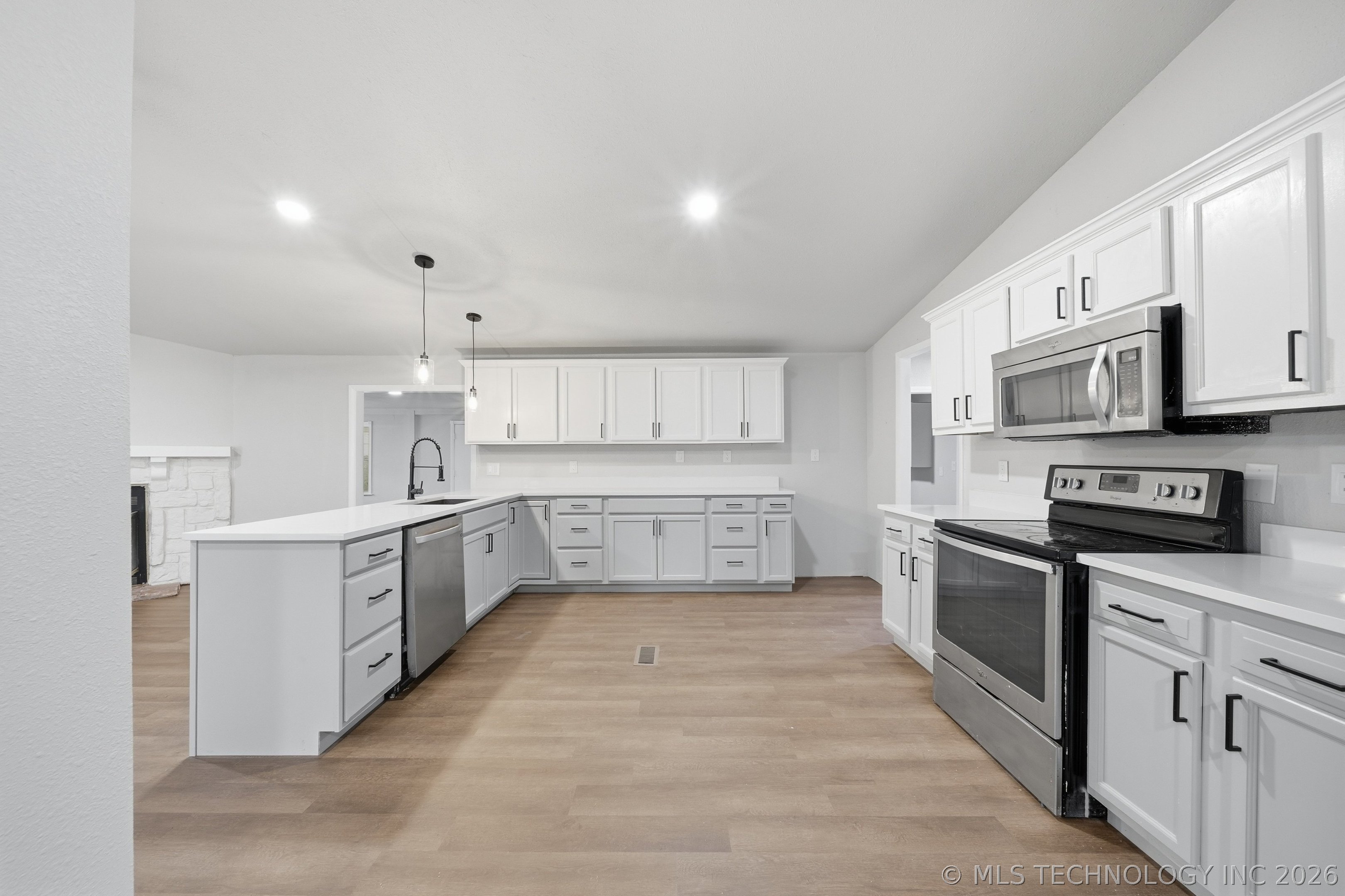 20601 E 440 Road Property Photo 10