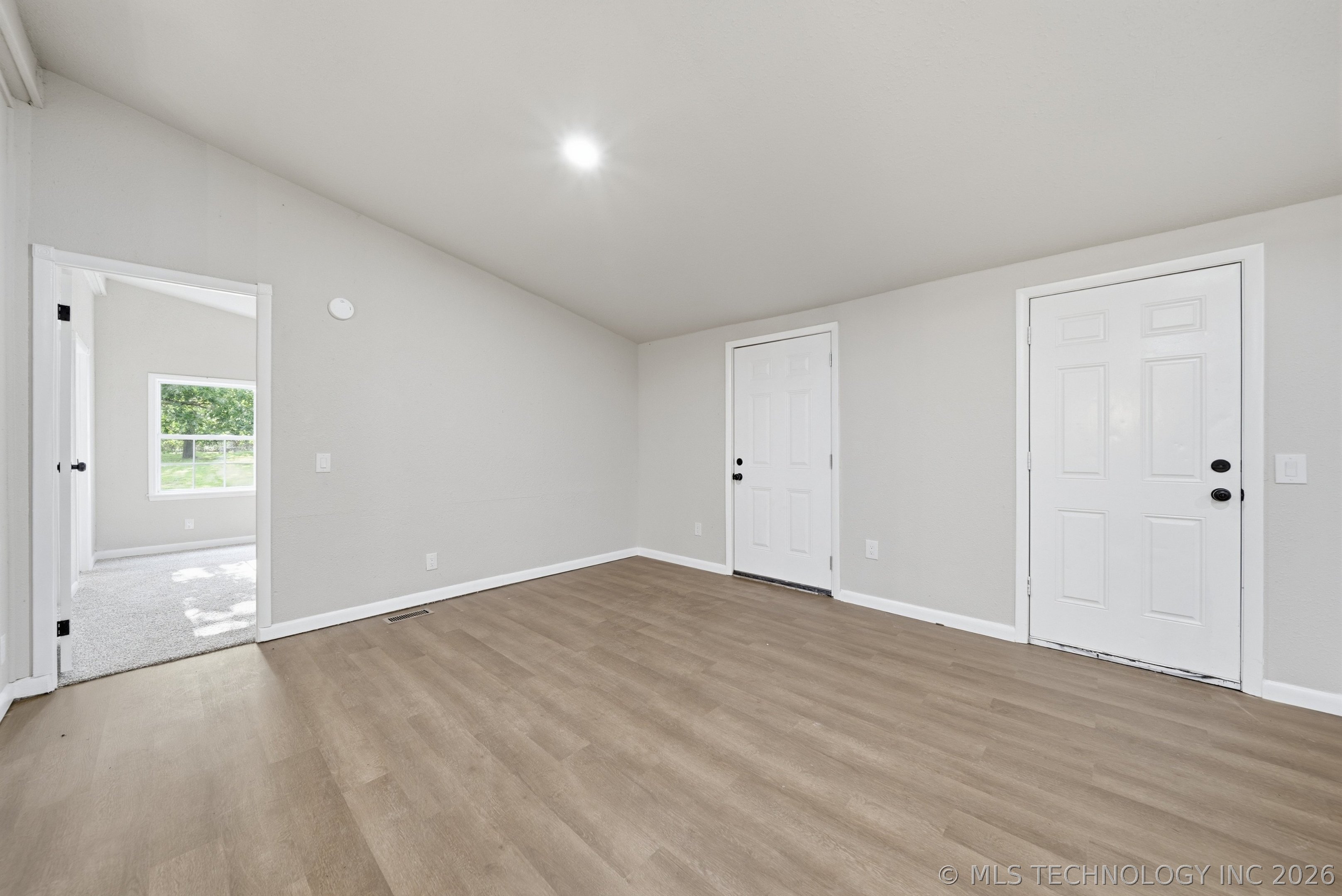 20601 E 440 Road Property Photo 14
