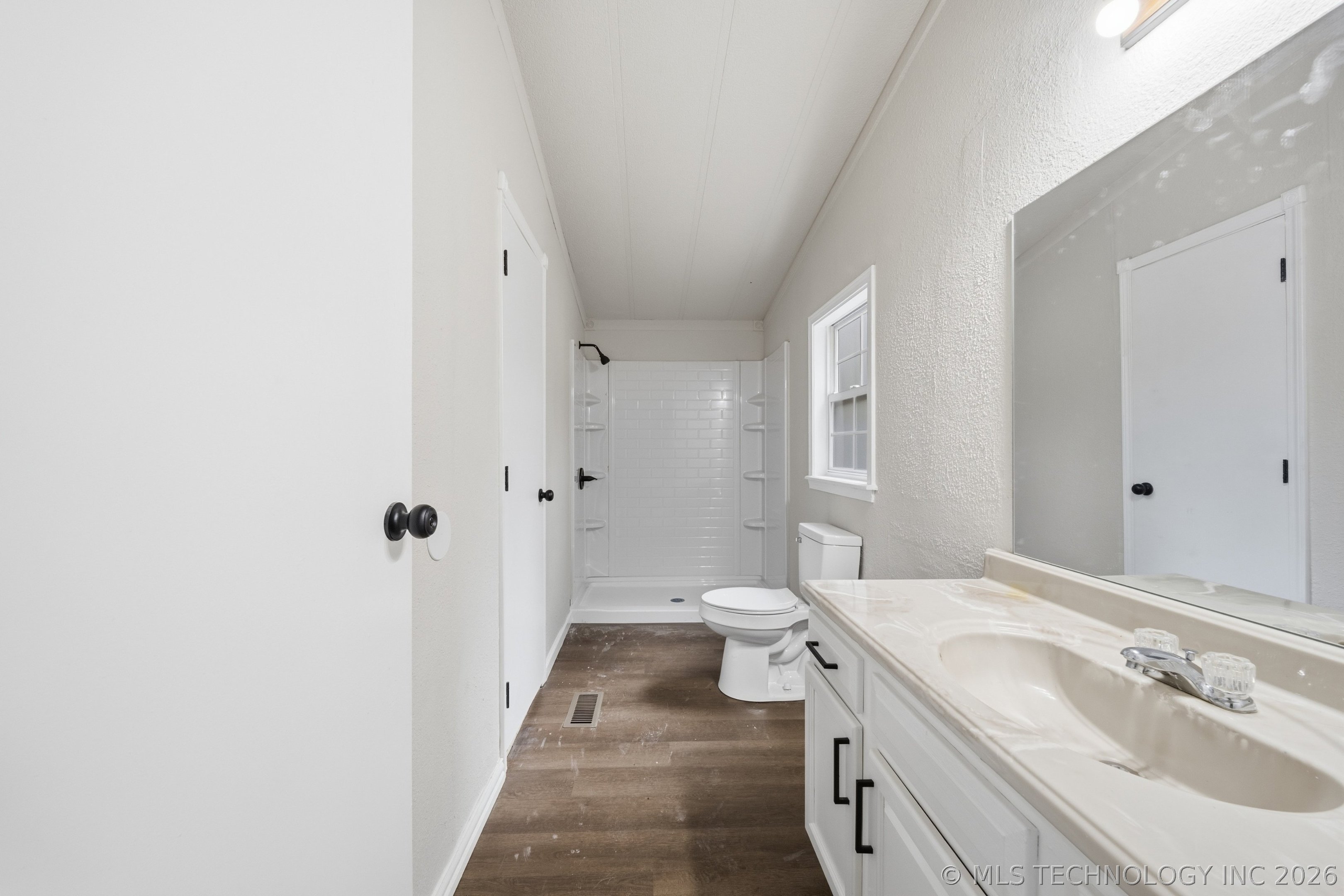 20601 E 440 Road Property Photo 17