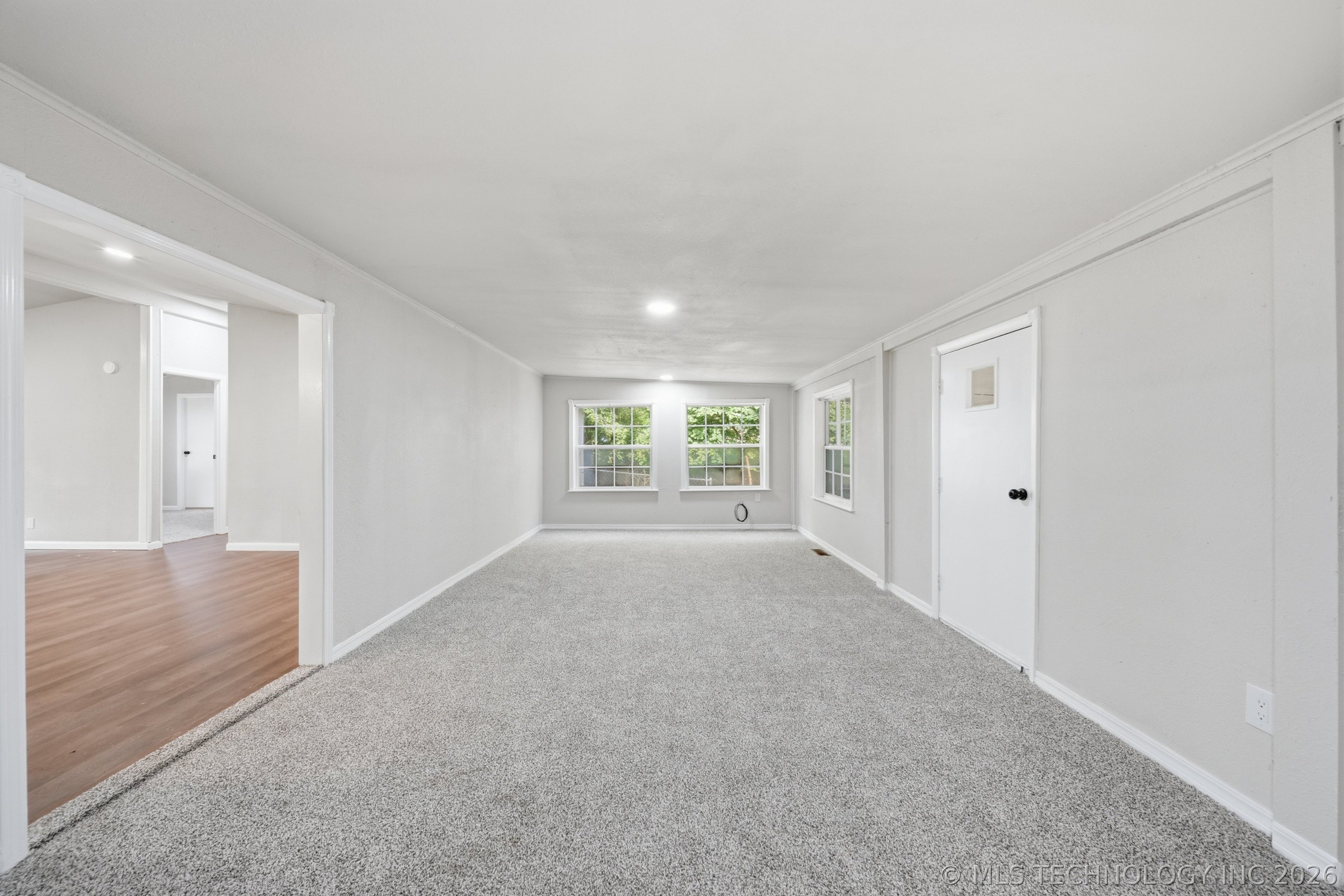 20601 E 440 Road Property Photo 19