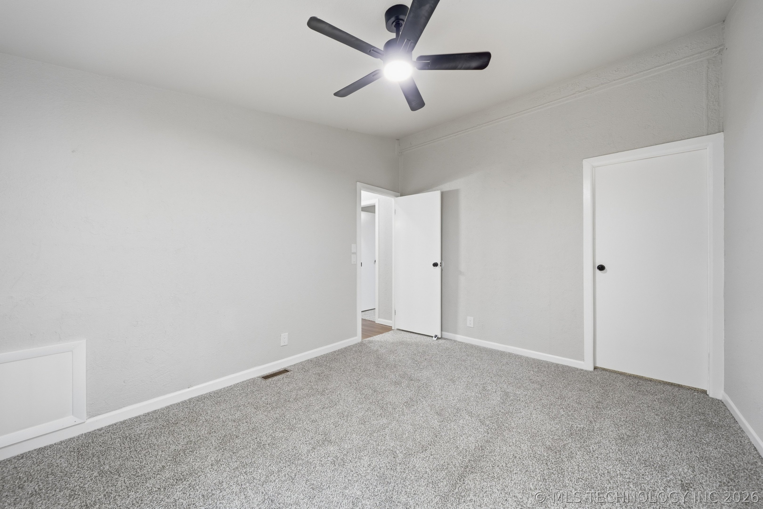 20601 E 440 Road Property Photo 22