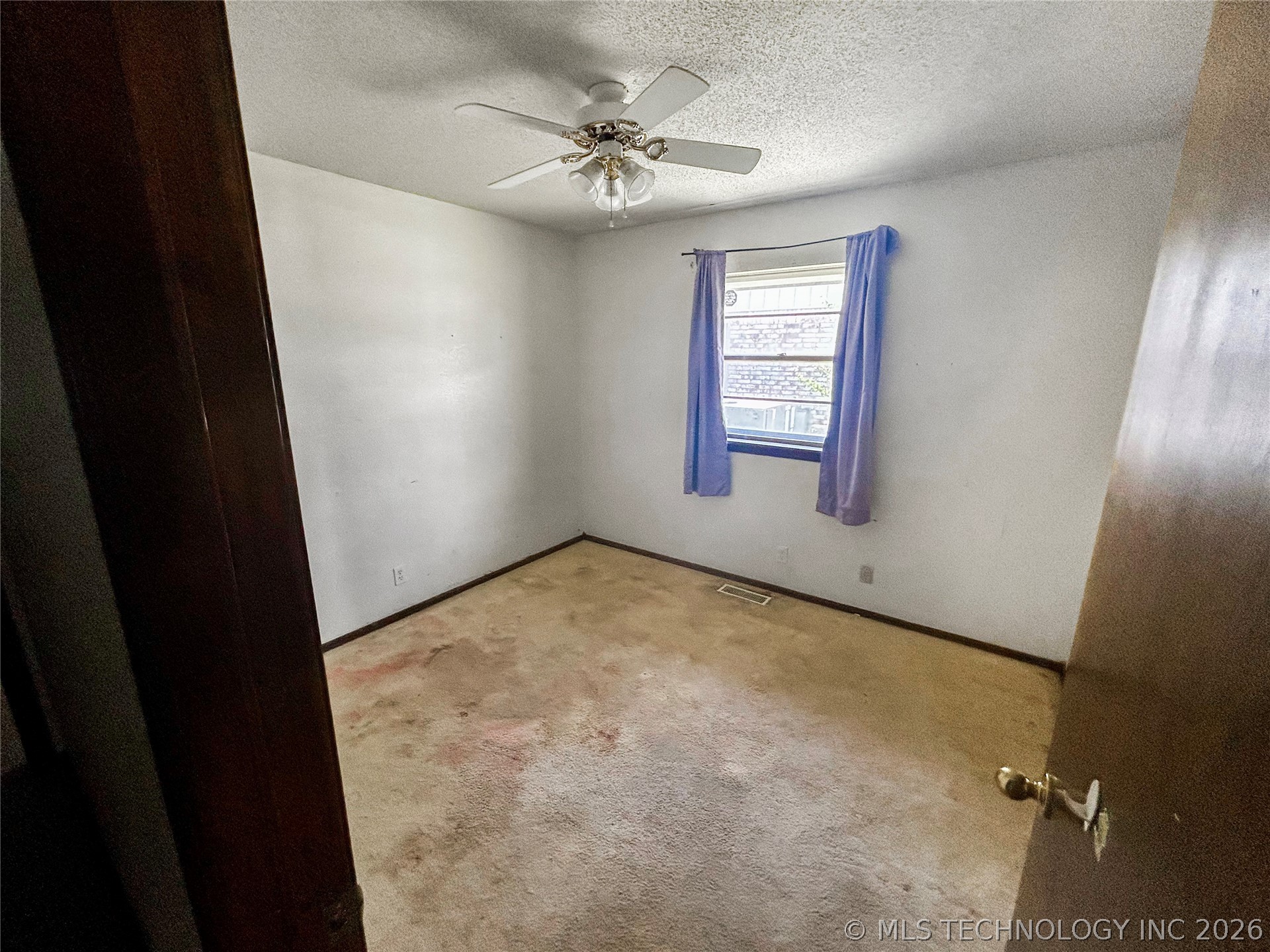 401 N Cimarron Property Photo 11