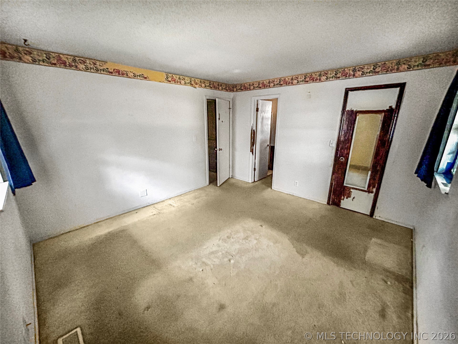 401 N Cimarron Property Photo 13