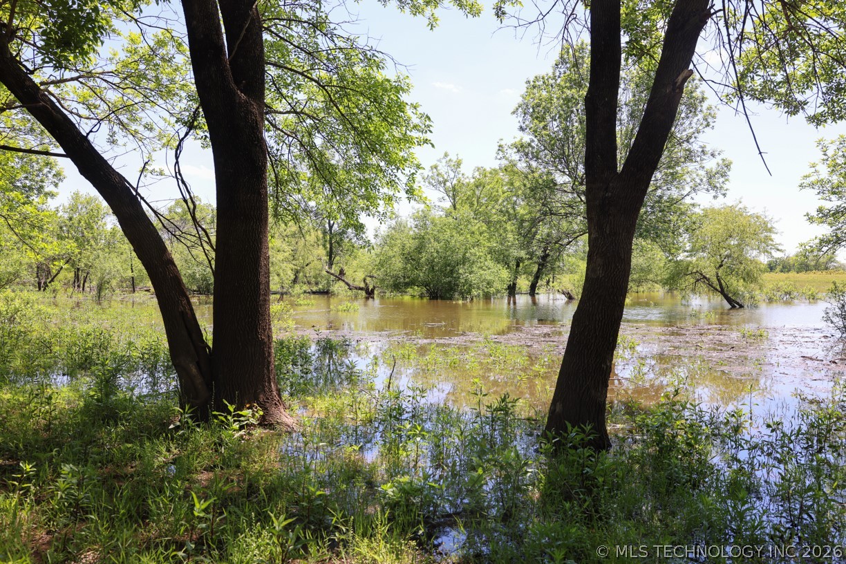 17 N 4390 Property Photo 44