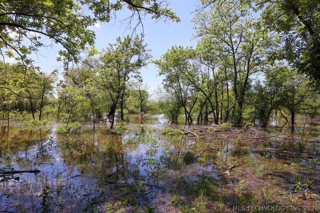 17 N 4390 Property Photo 47