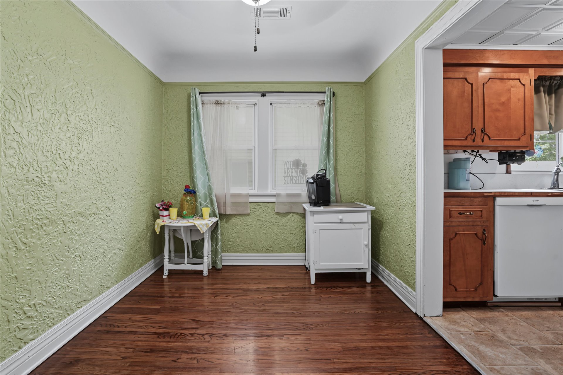 1315 S New Haven Avenue Property Photo 10