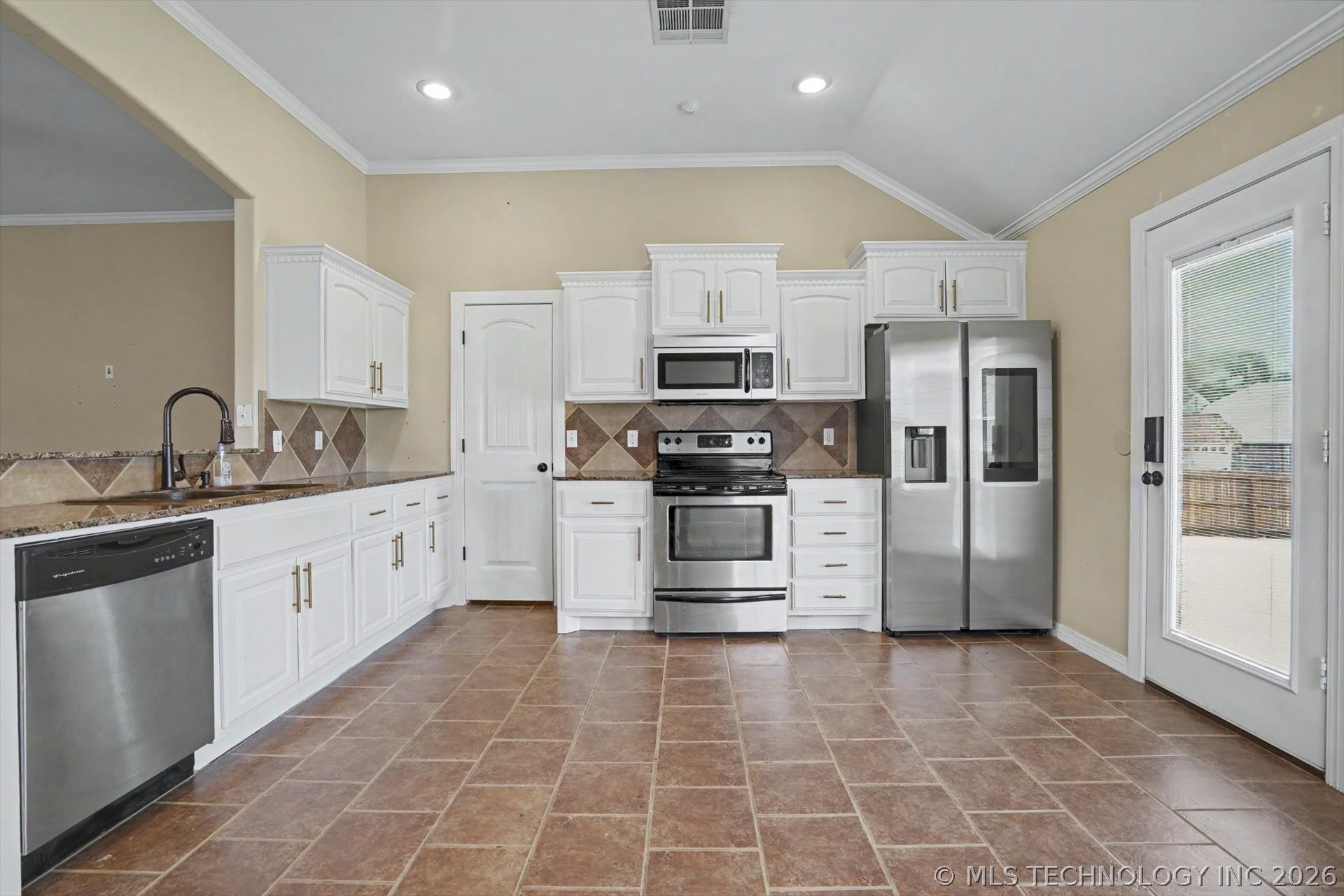 13504 S Nyssa Street Property Photo 9