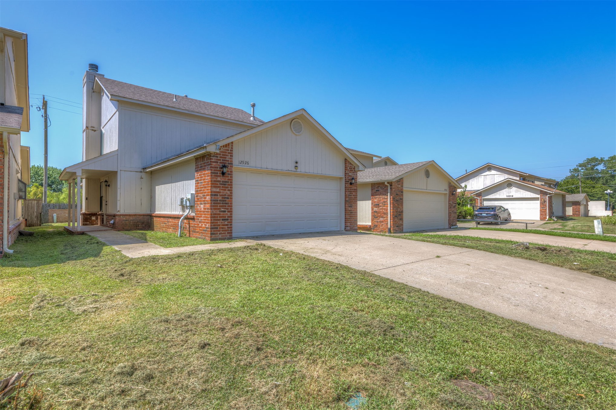 12926 E 28th Place Property Photo 11