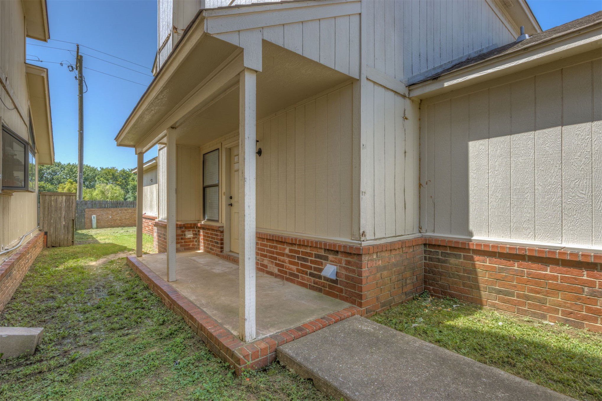 12926 E 28th Place Property Photo 13