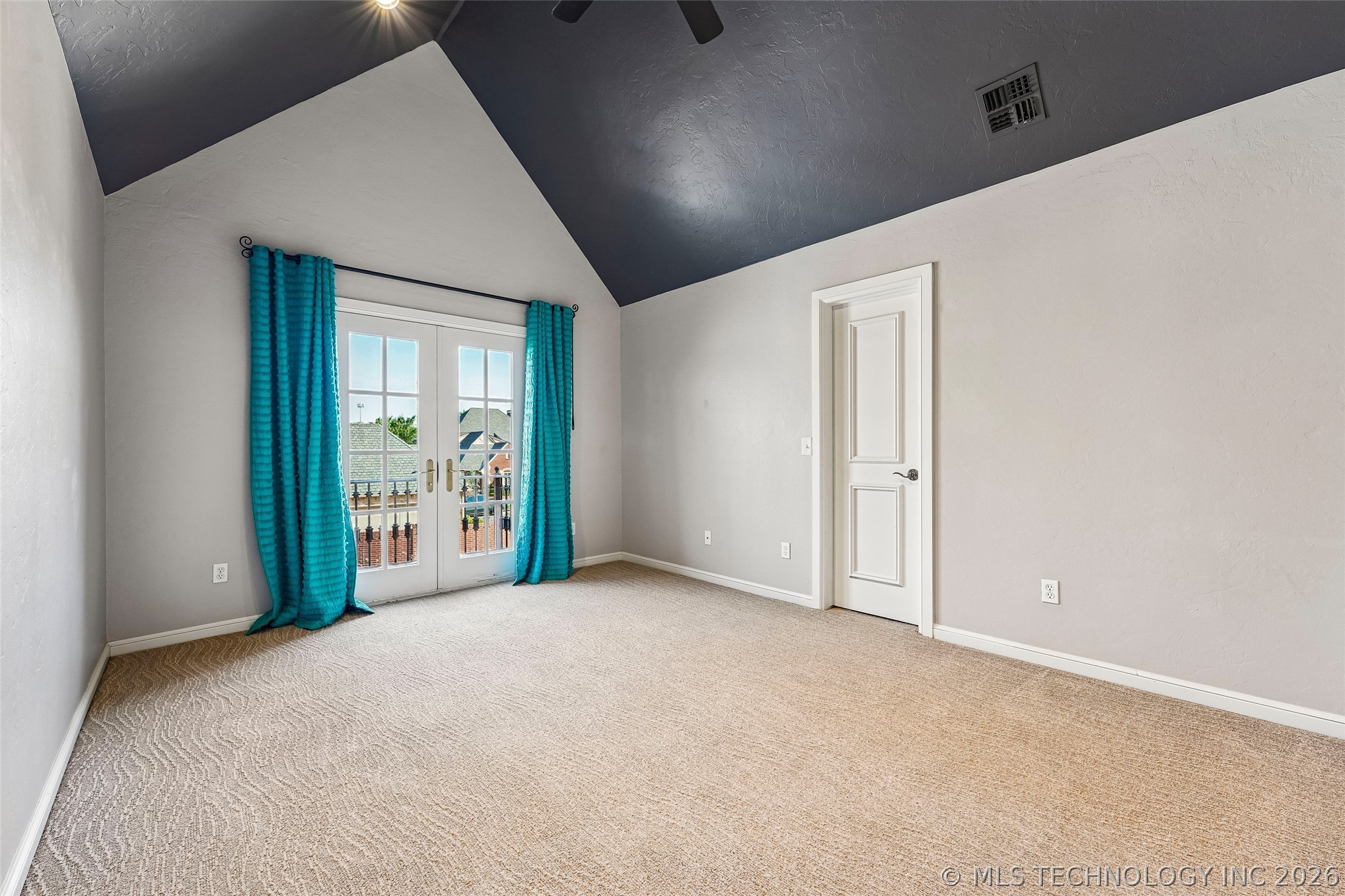14813 Hollyhock Drive Property Photo 27