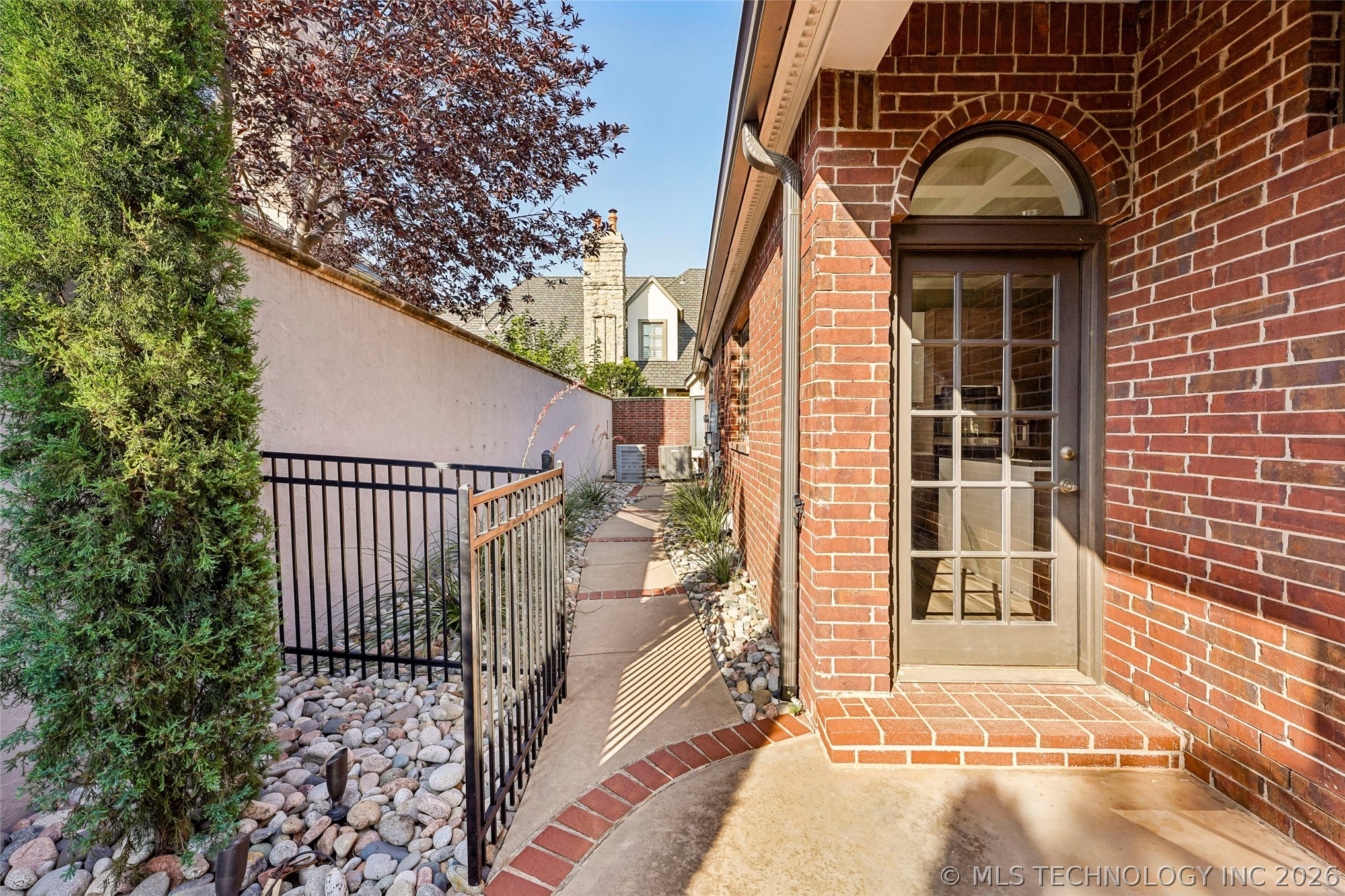 14813 Hollyhock Drive Property Photo 45