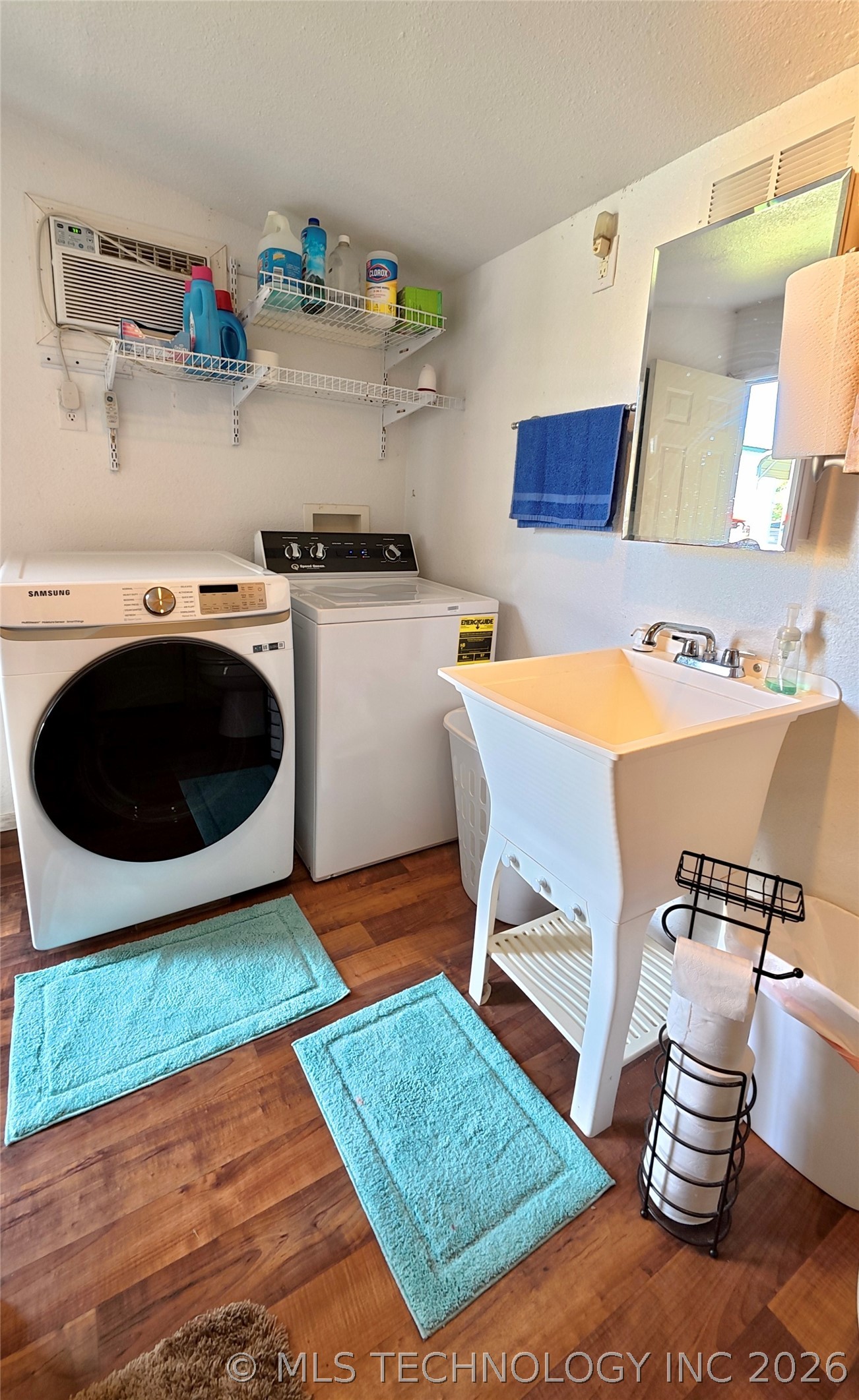 10 S 1144 Road Property Photo 14