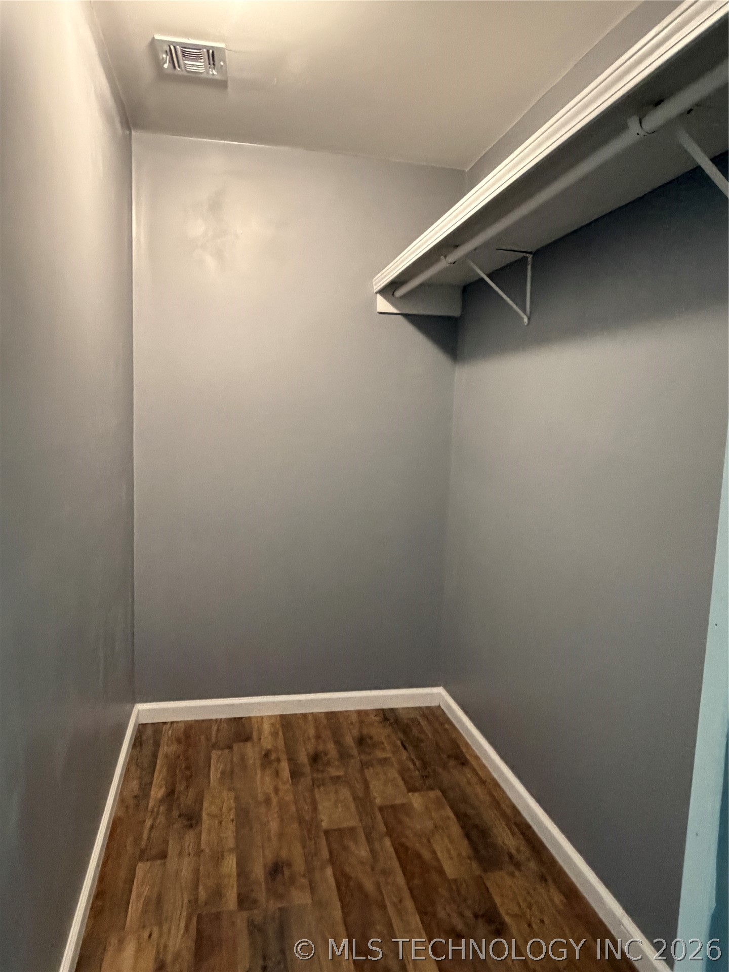 805 N J Street Property Photo 10